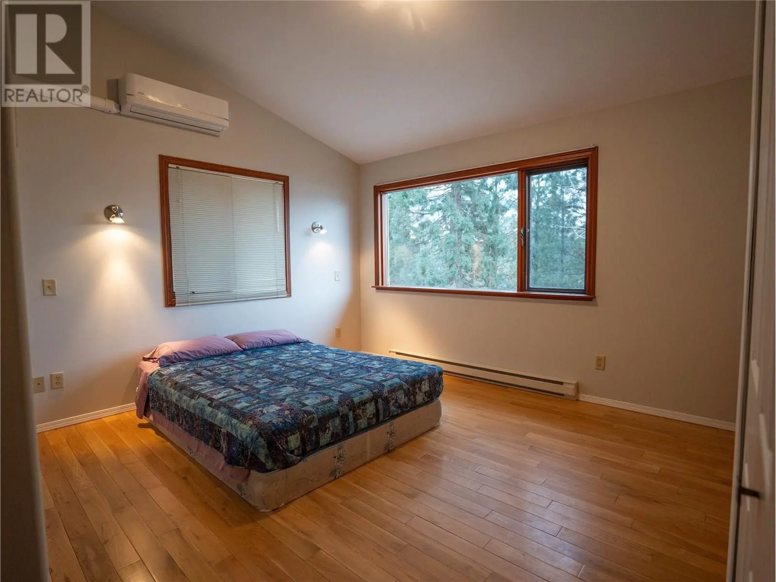780 Pineview Drive
