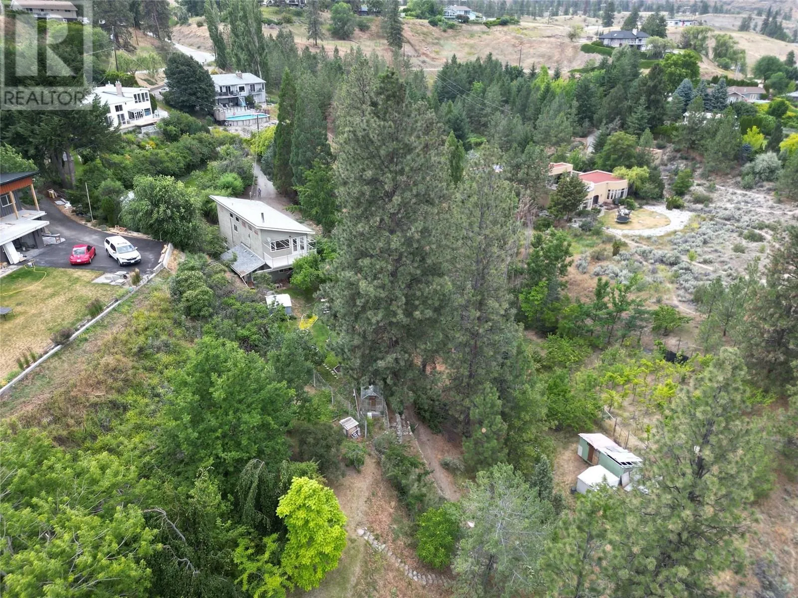780 Pineview Drive