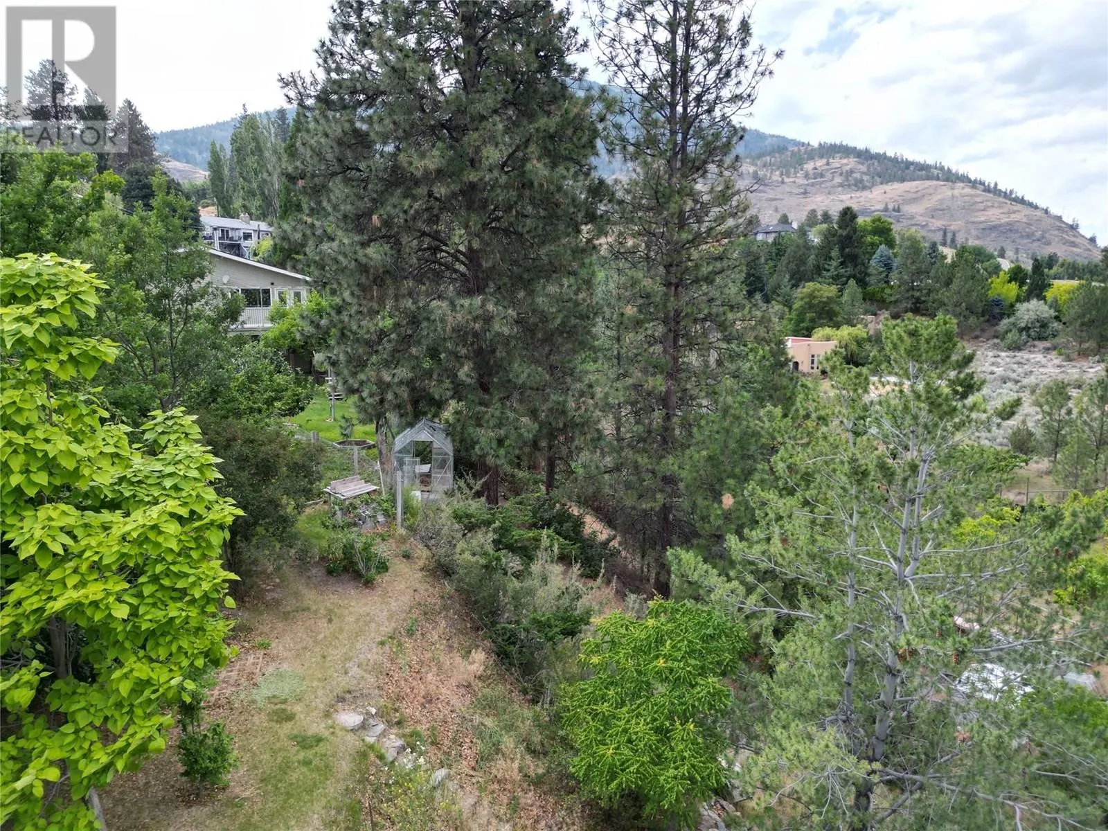 780 Pineview Drive