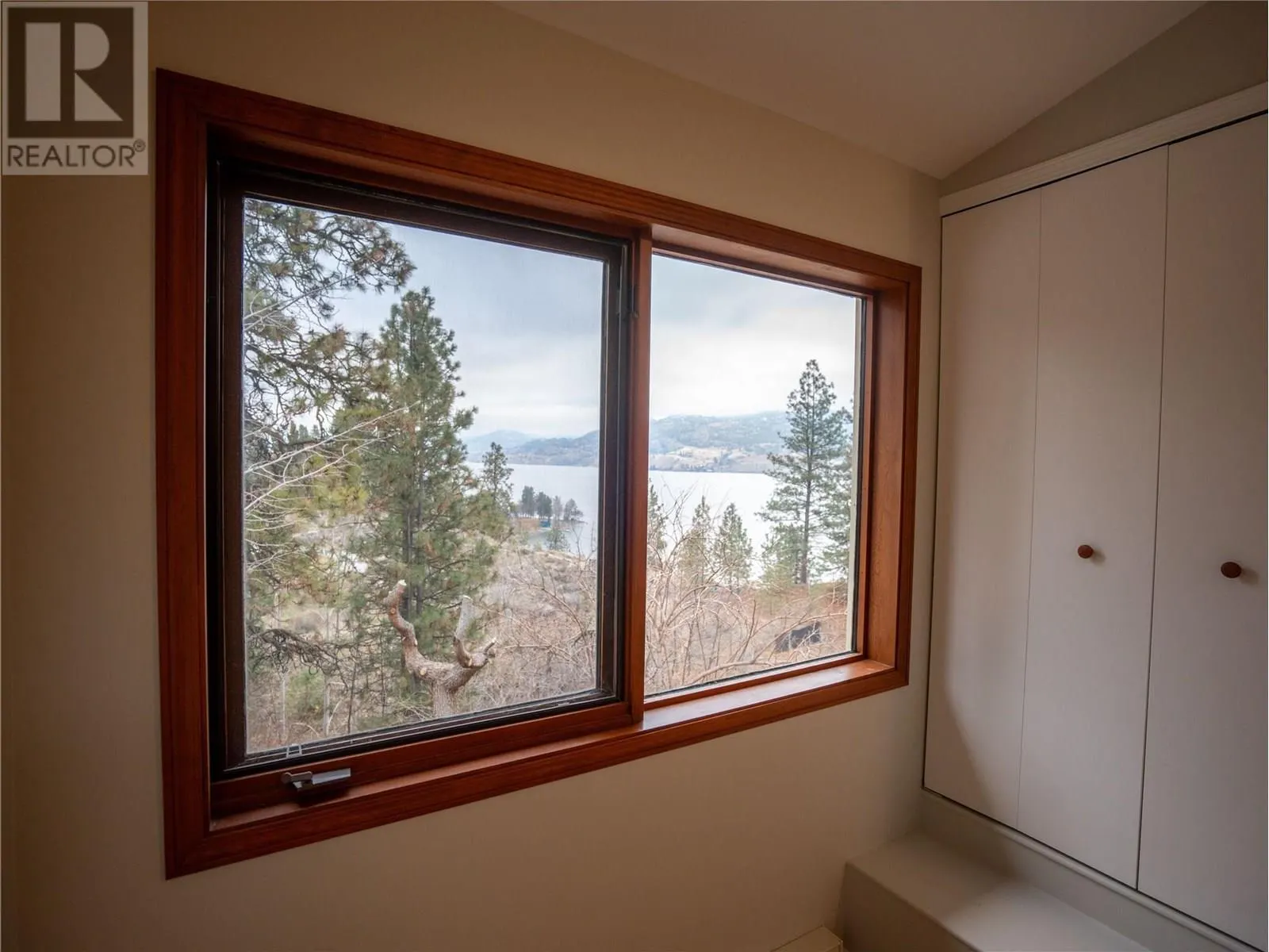 780 Pineview Drive