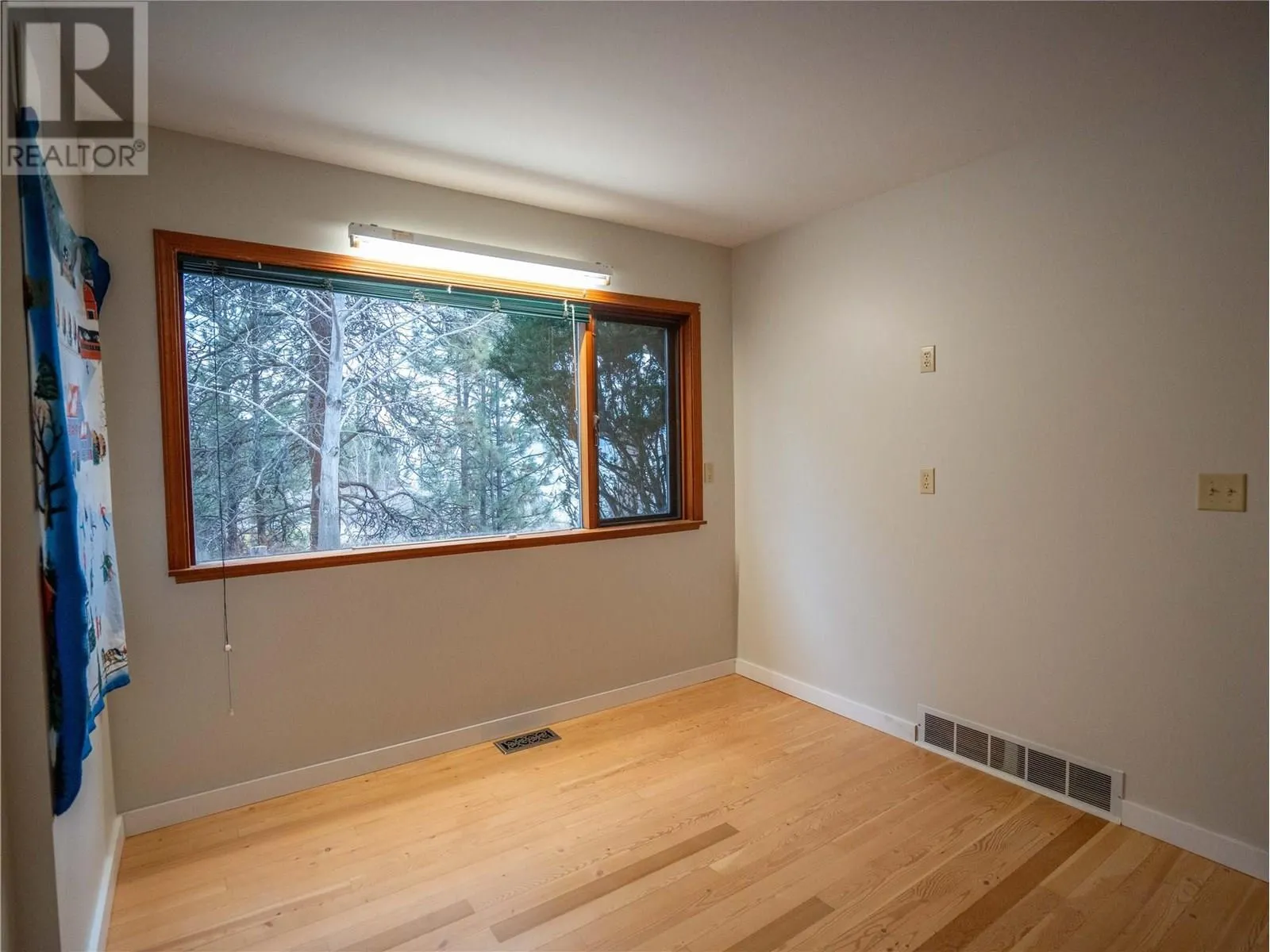780 Pineview Drive