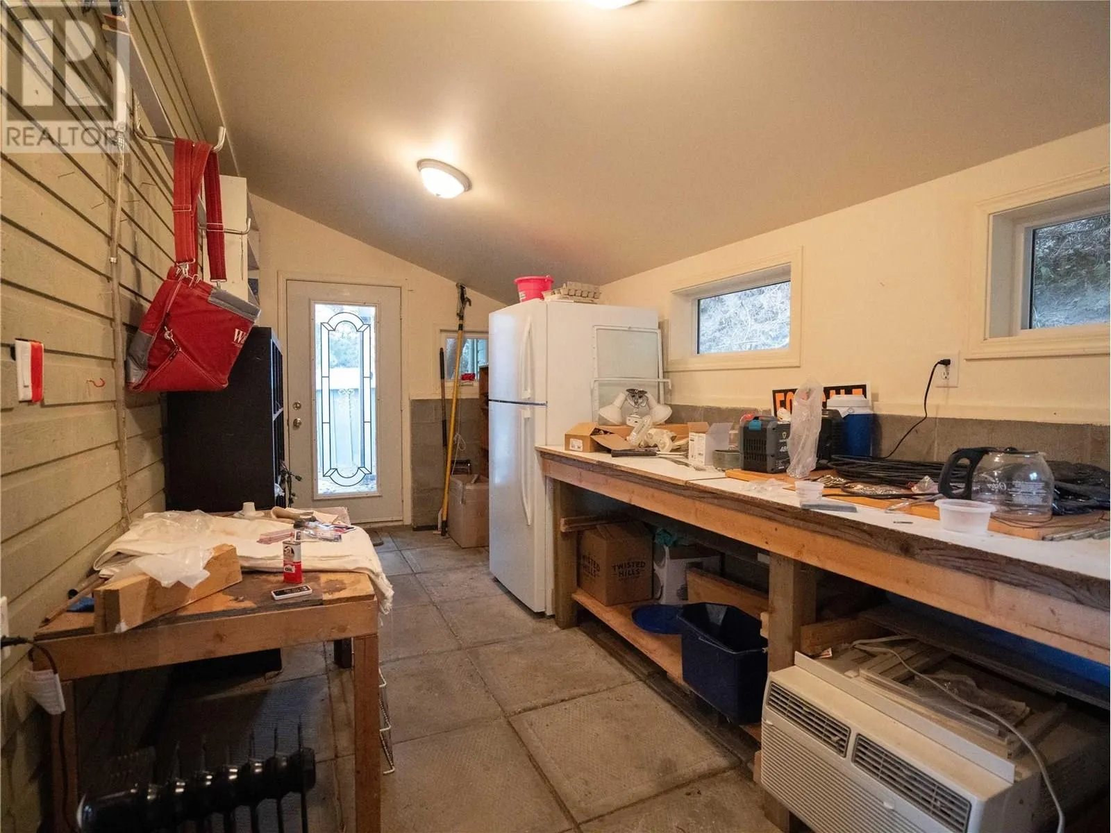 780 Pineview Drive