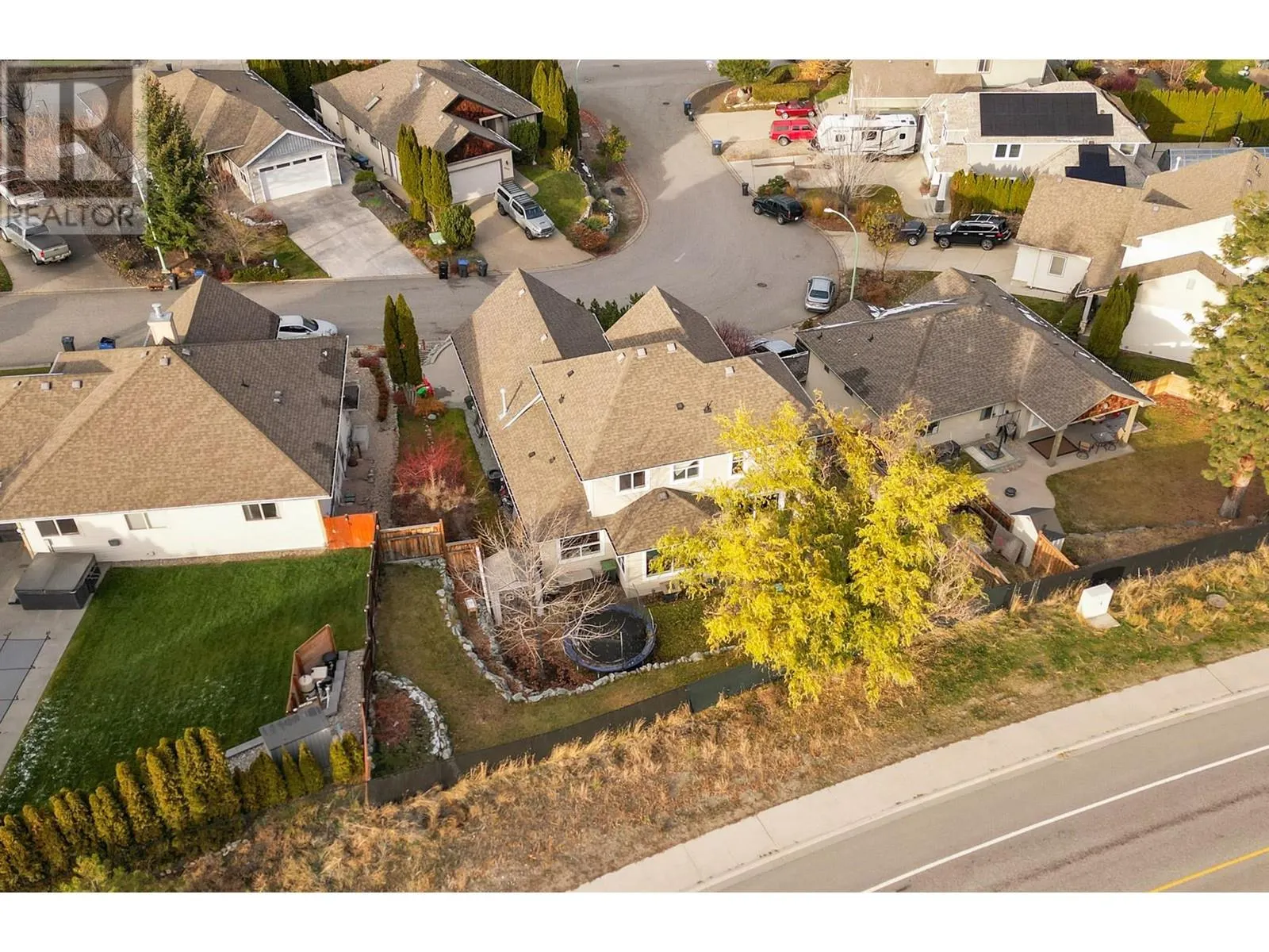 4897 Warbler Court