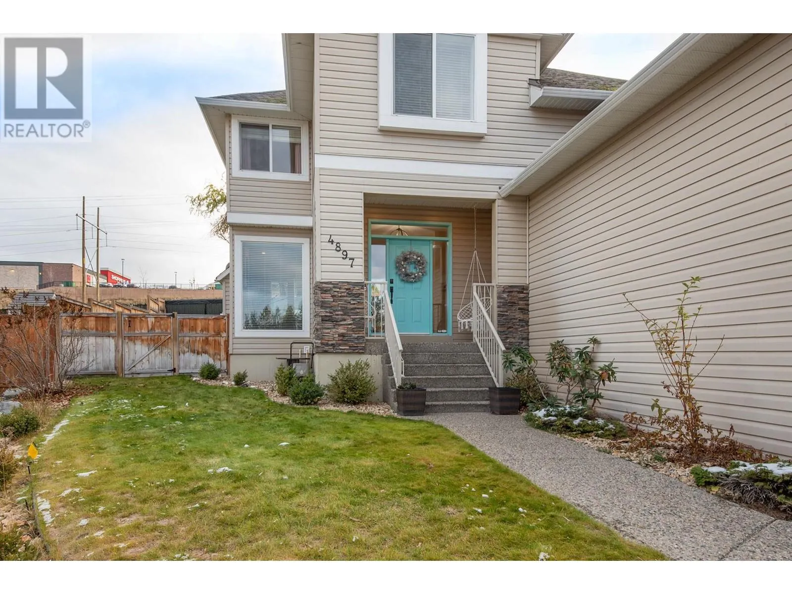 4897 Warbler Court