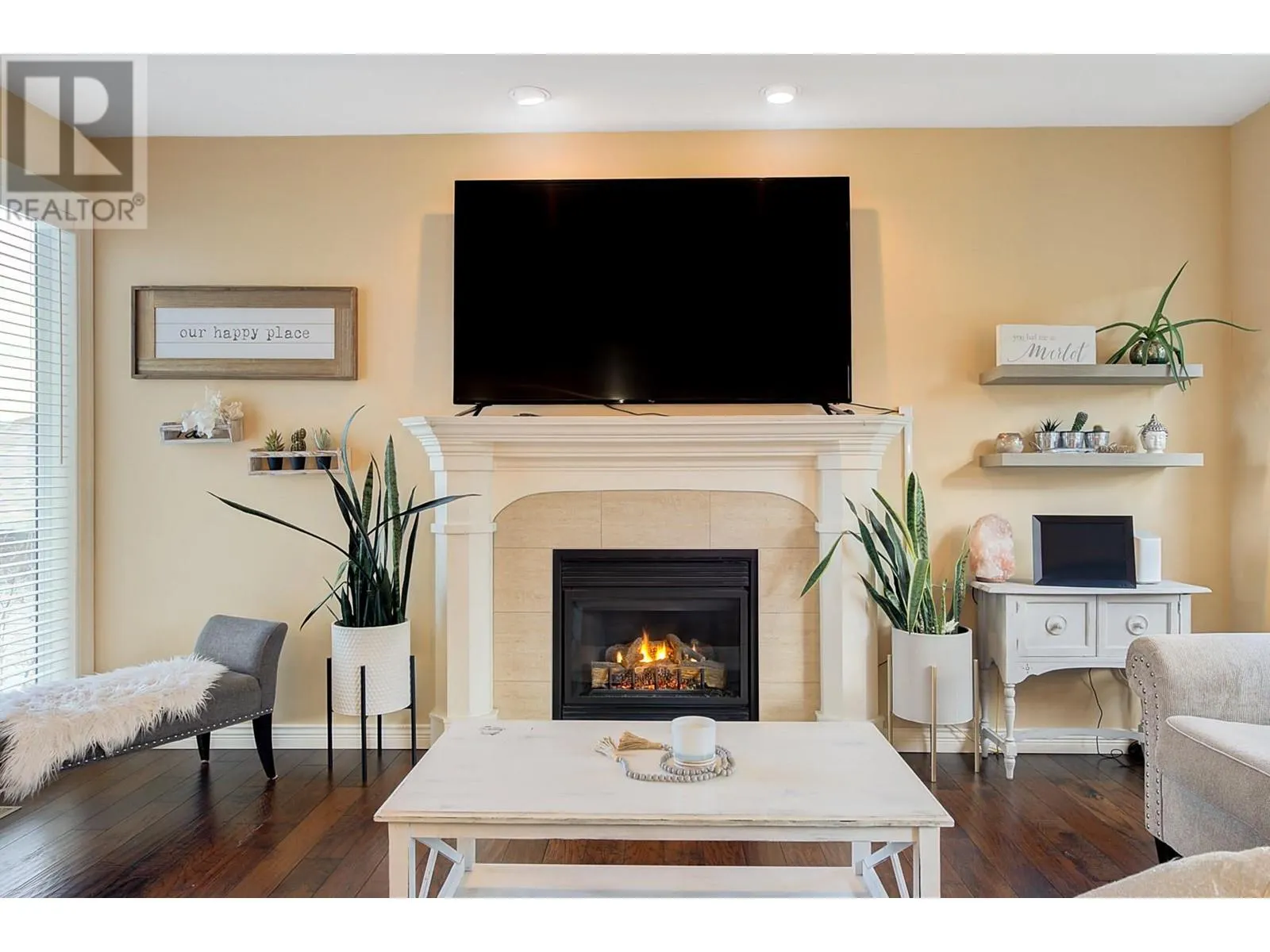 4897 Warbler Court