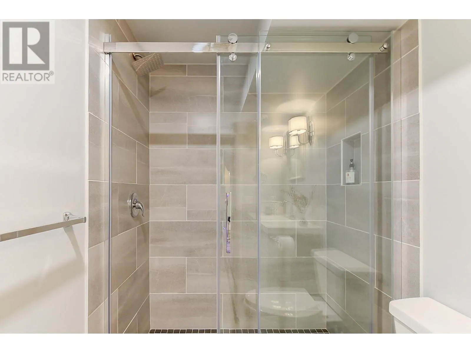 4897 Warbler Court