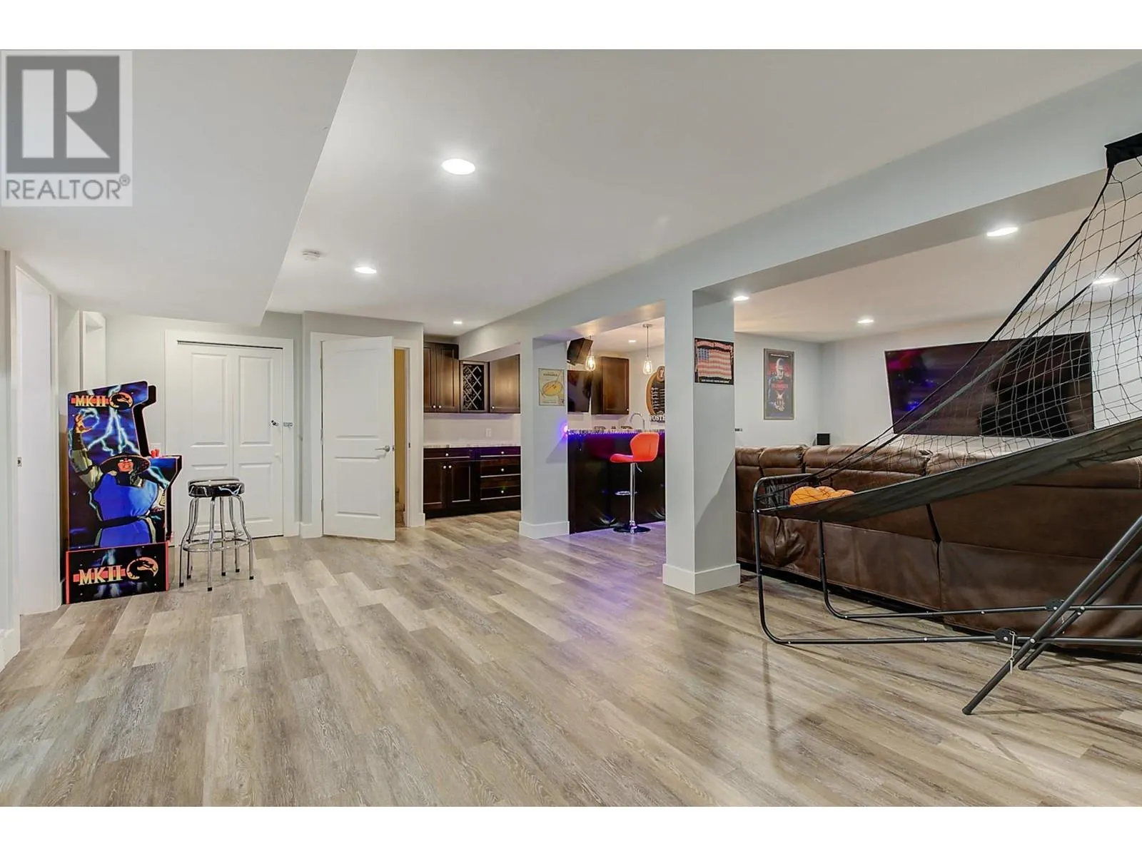 4897 Warbler Court
