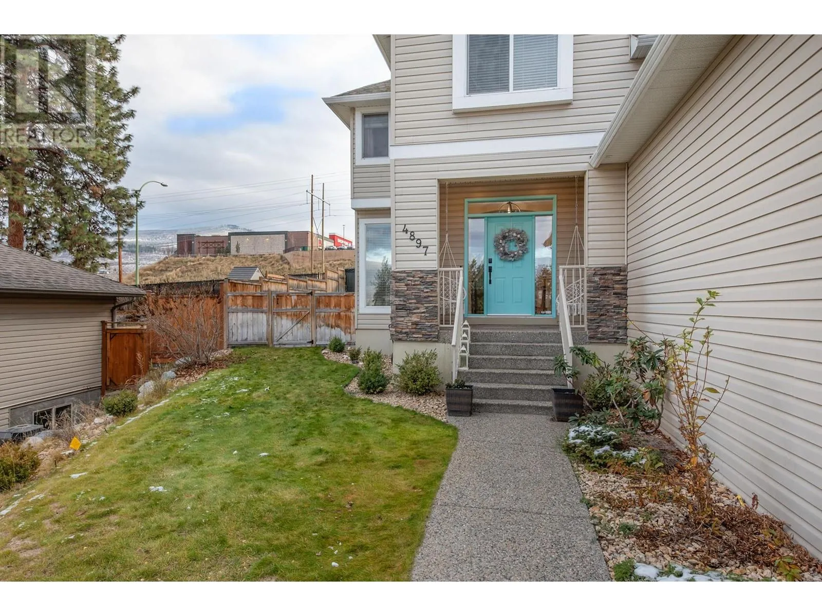 4897 Warbler Court