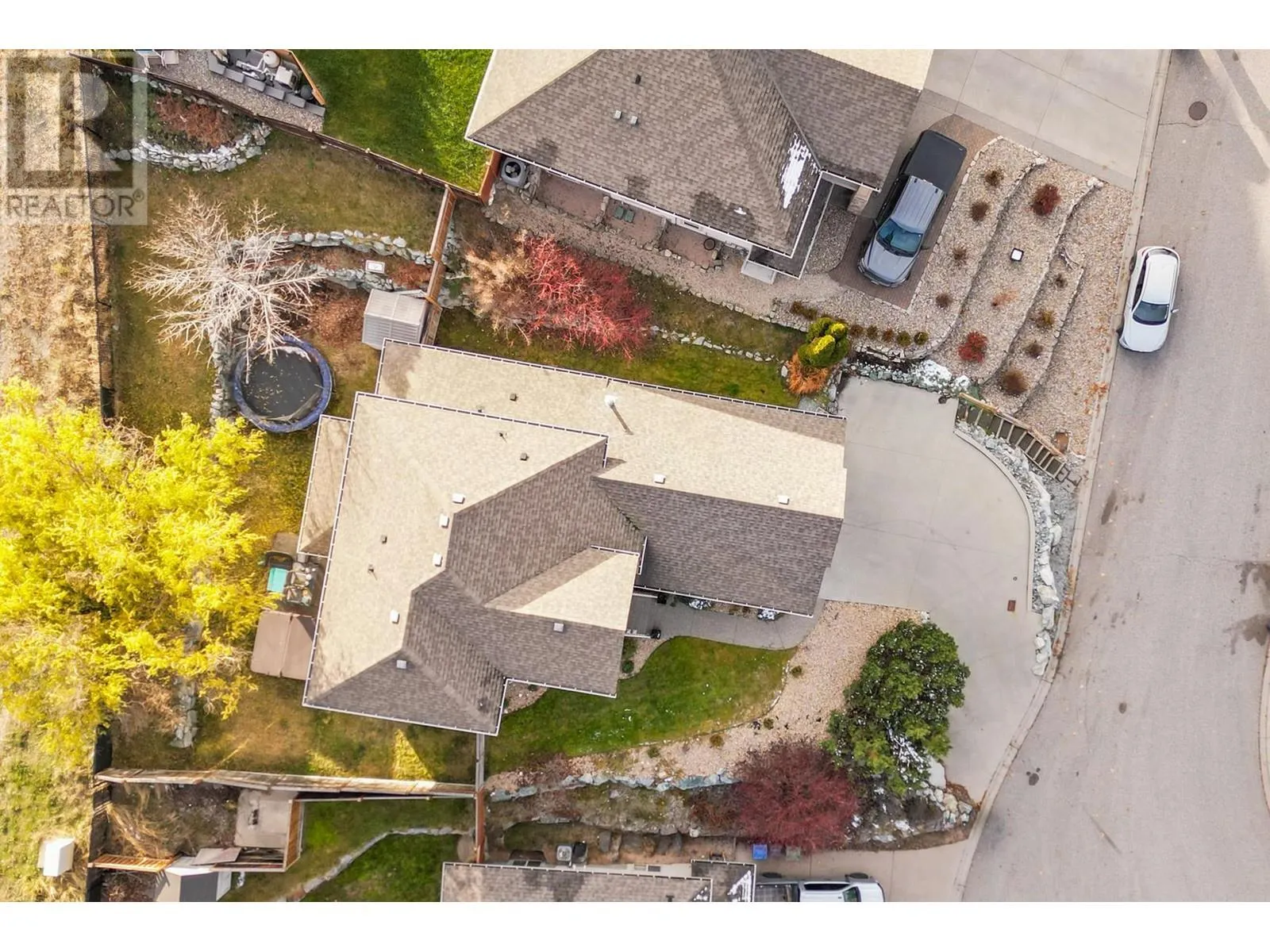 4897 Warbler Court