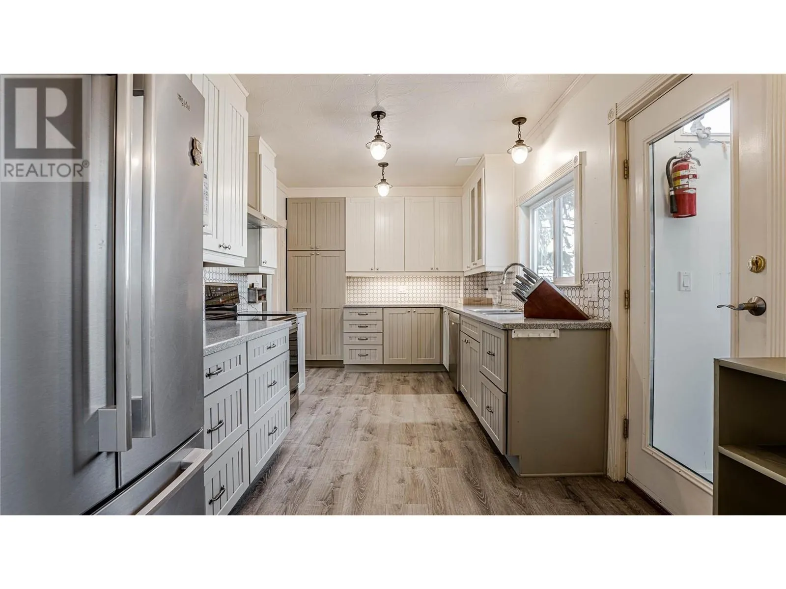4008 Pleasant Valley Road