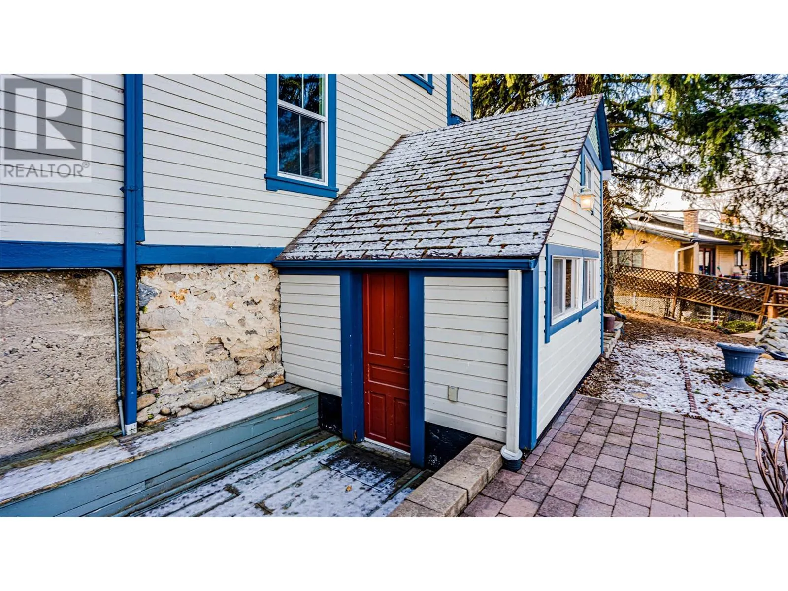 4008 Pleasant Valley Road