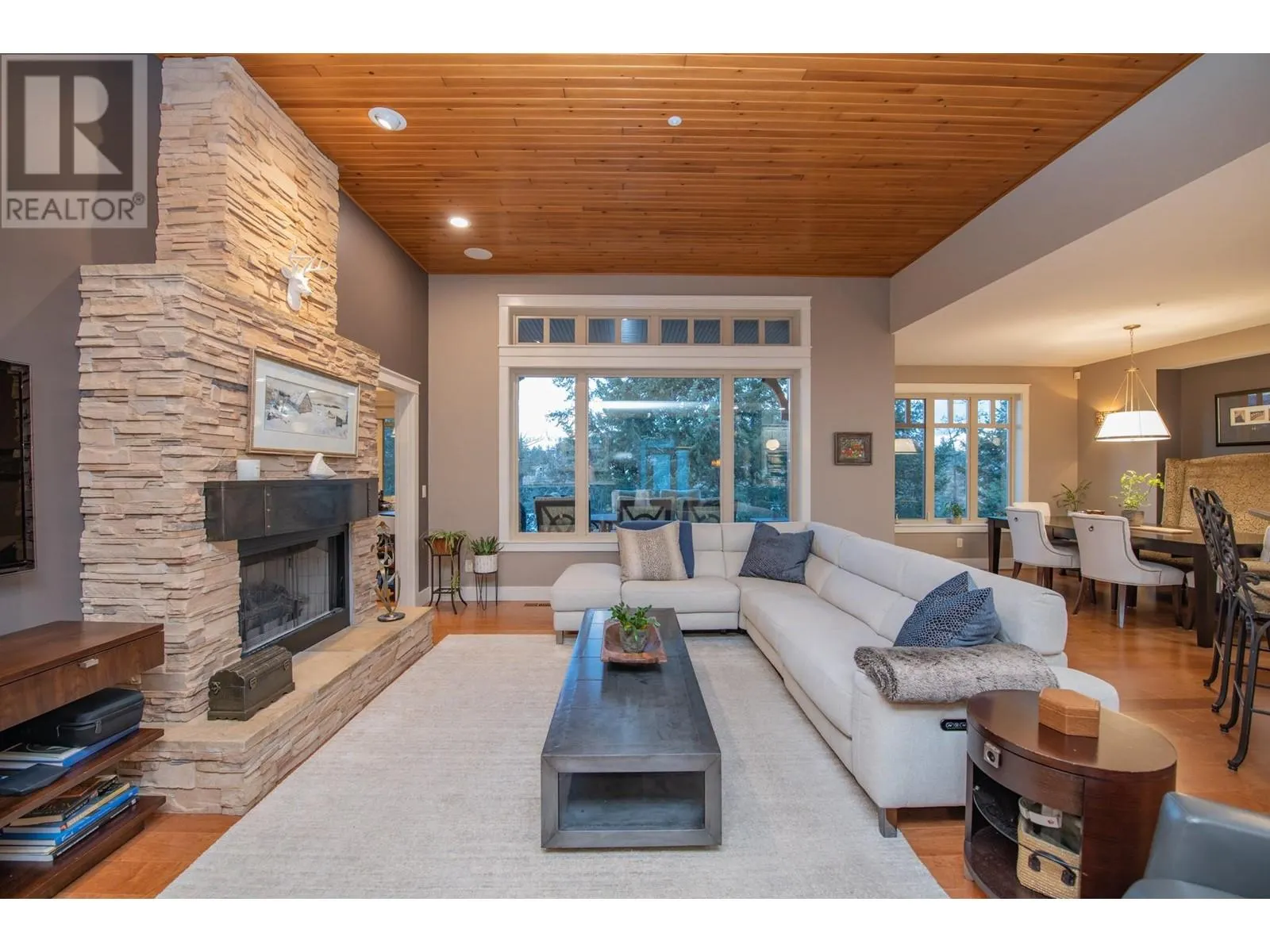108 Mashie Crescent