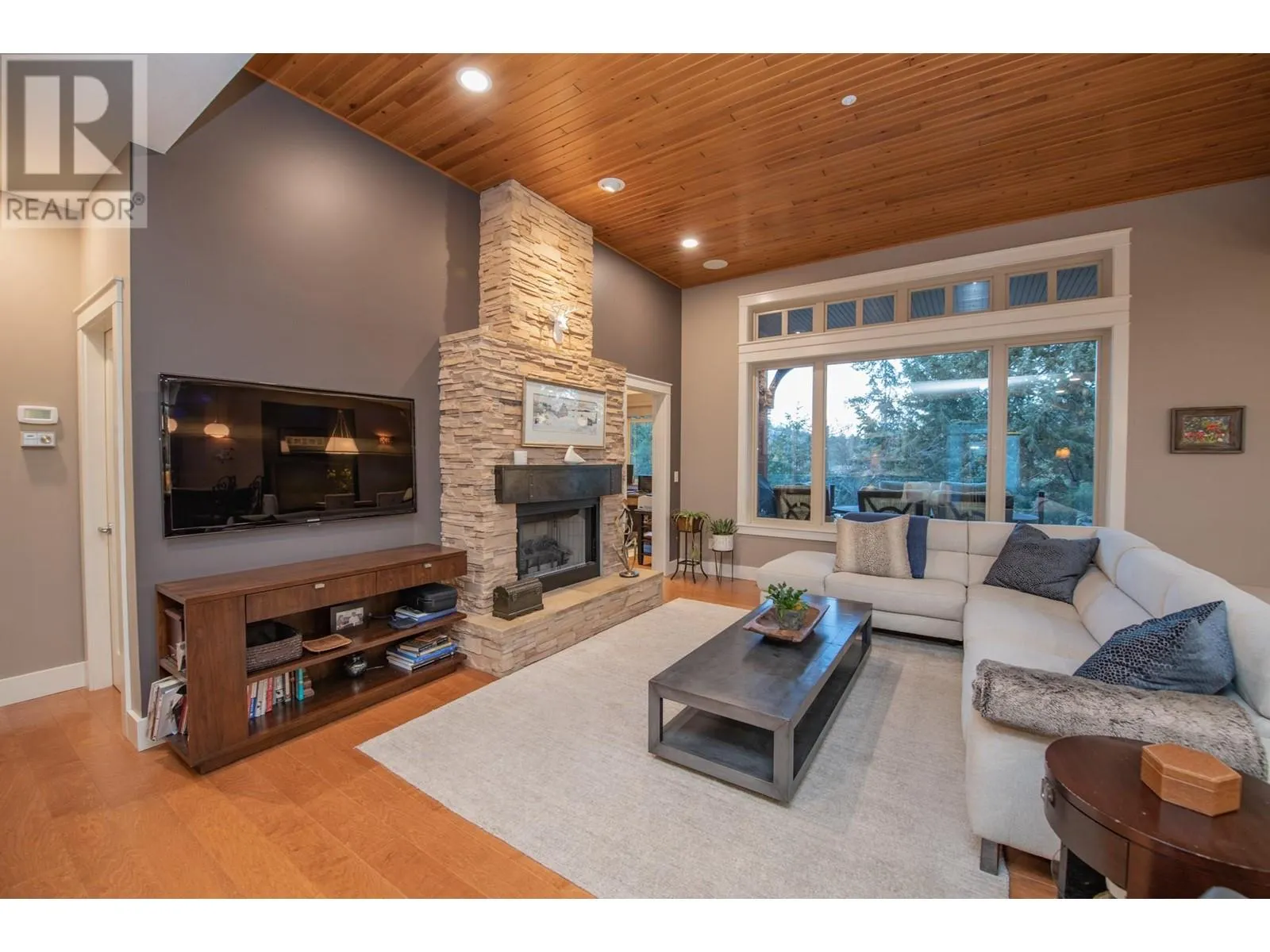 108 Mashie Crescent