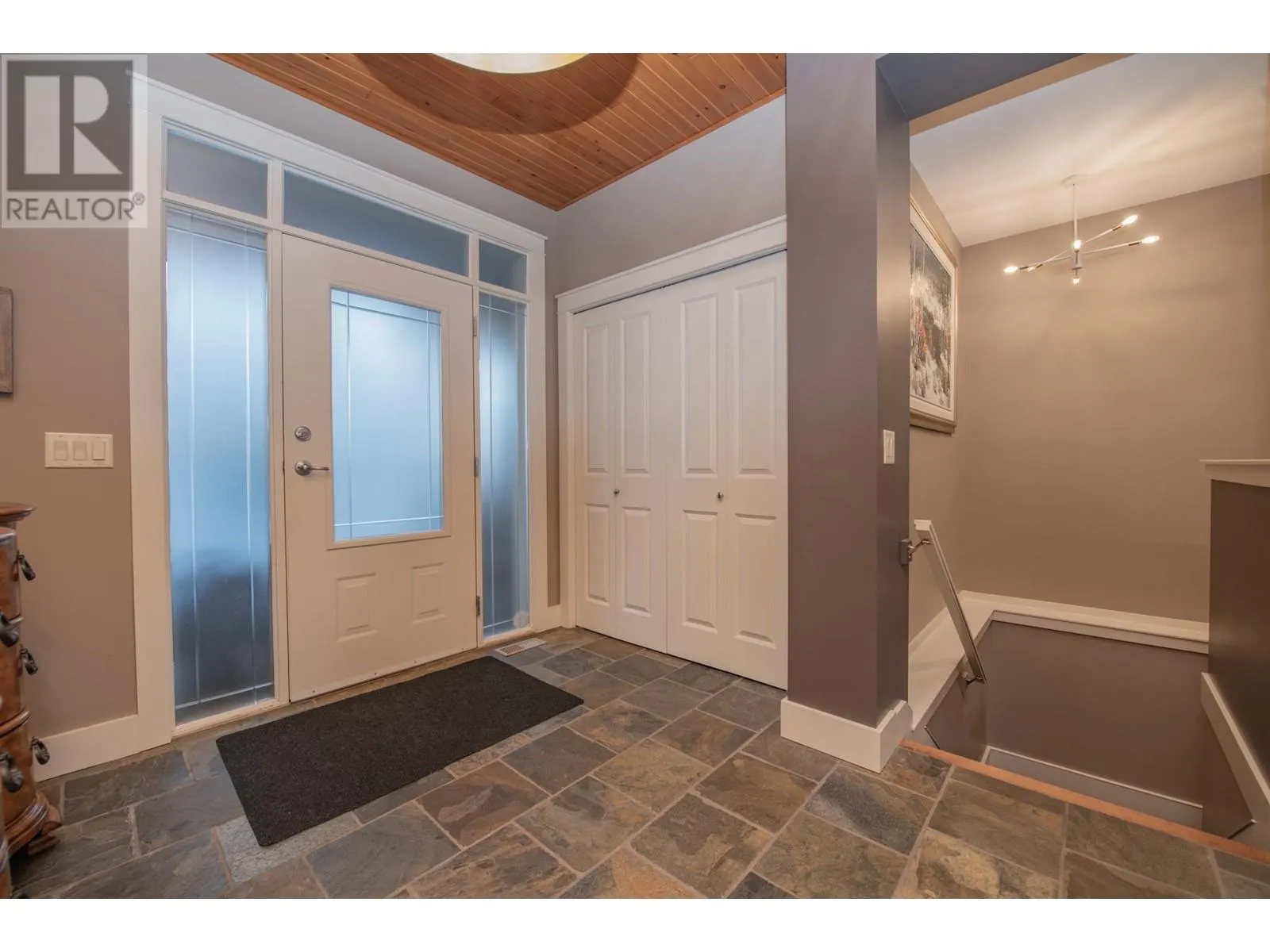 108 Mashie Crescent