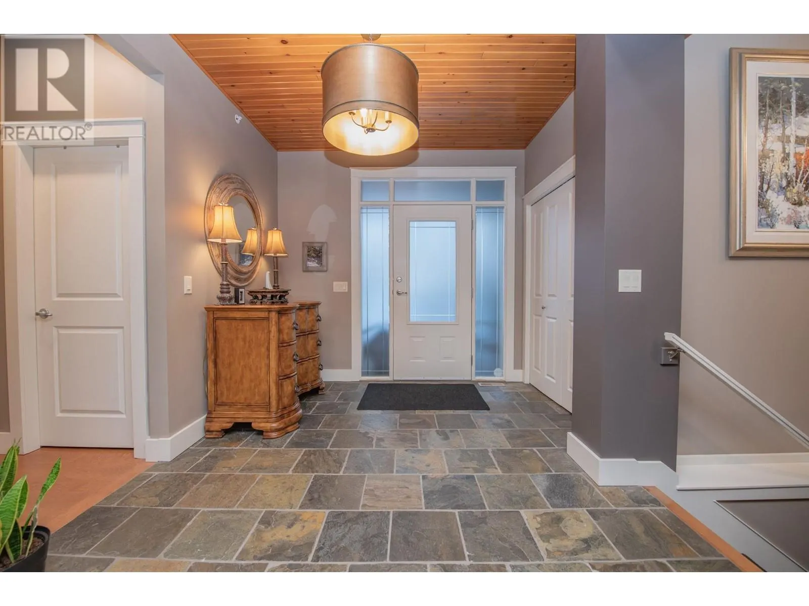 108 Mashie Crescent
