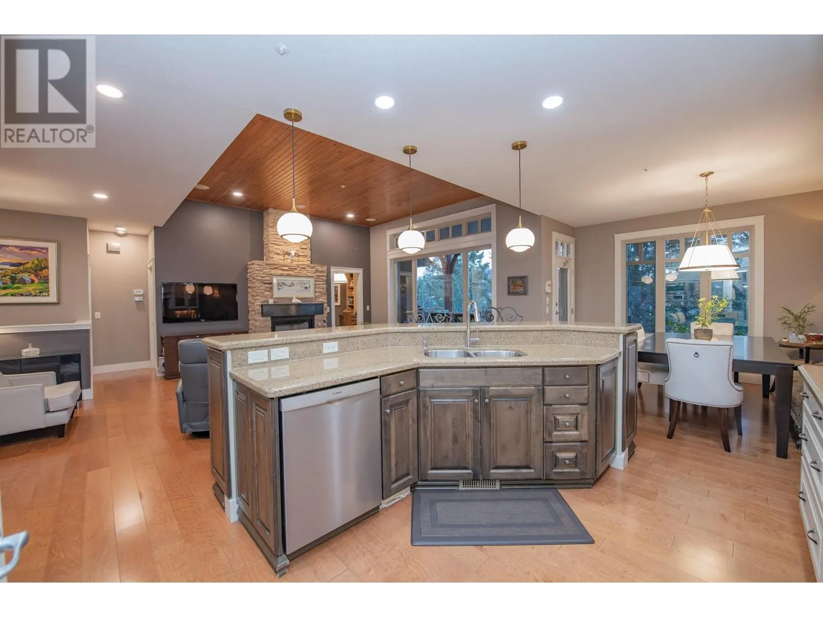 108 Mashie Crescent
