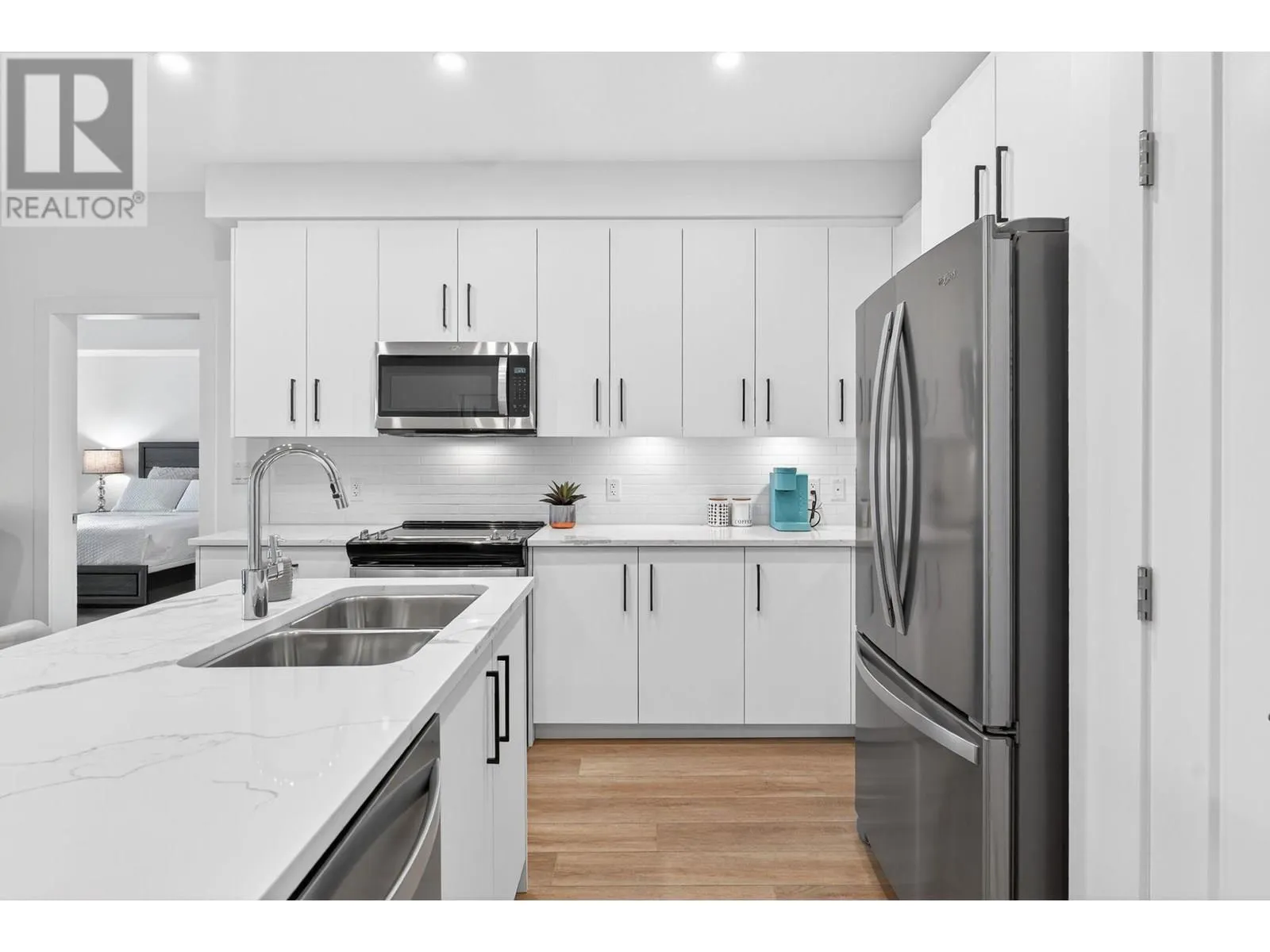 3434 Mckinley Beach Drive Unit# 108