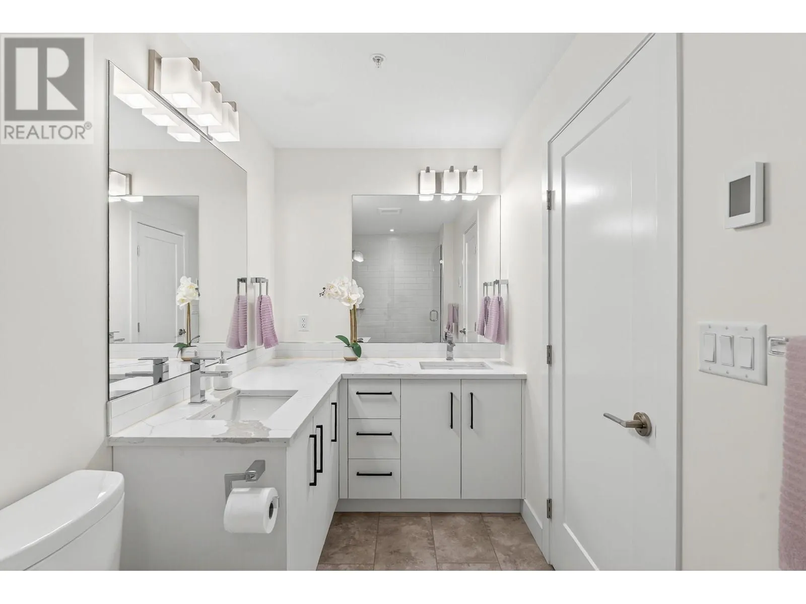 3434 Mckinley Beach Drive Unit# 108