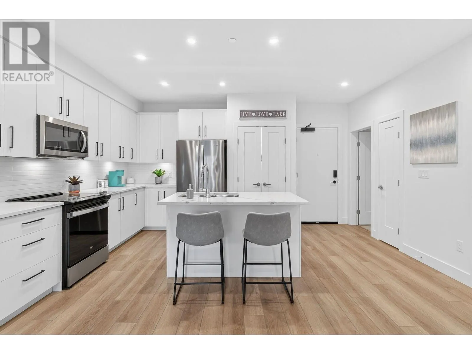 3434 Mckinley Beach Drive Unit# 108