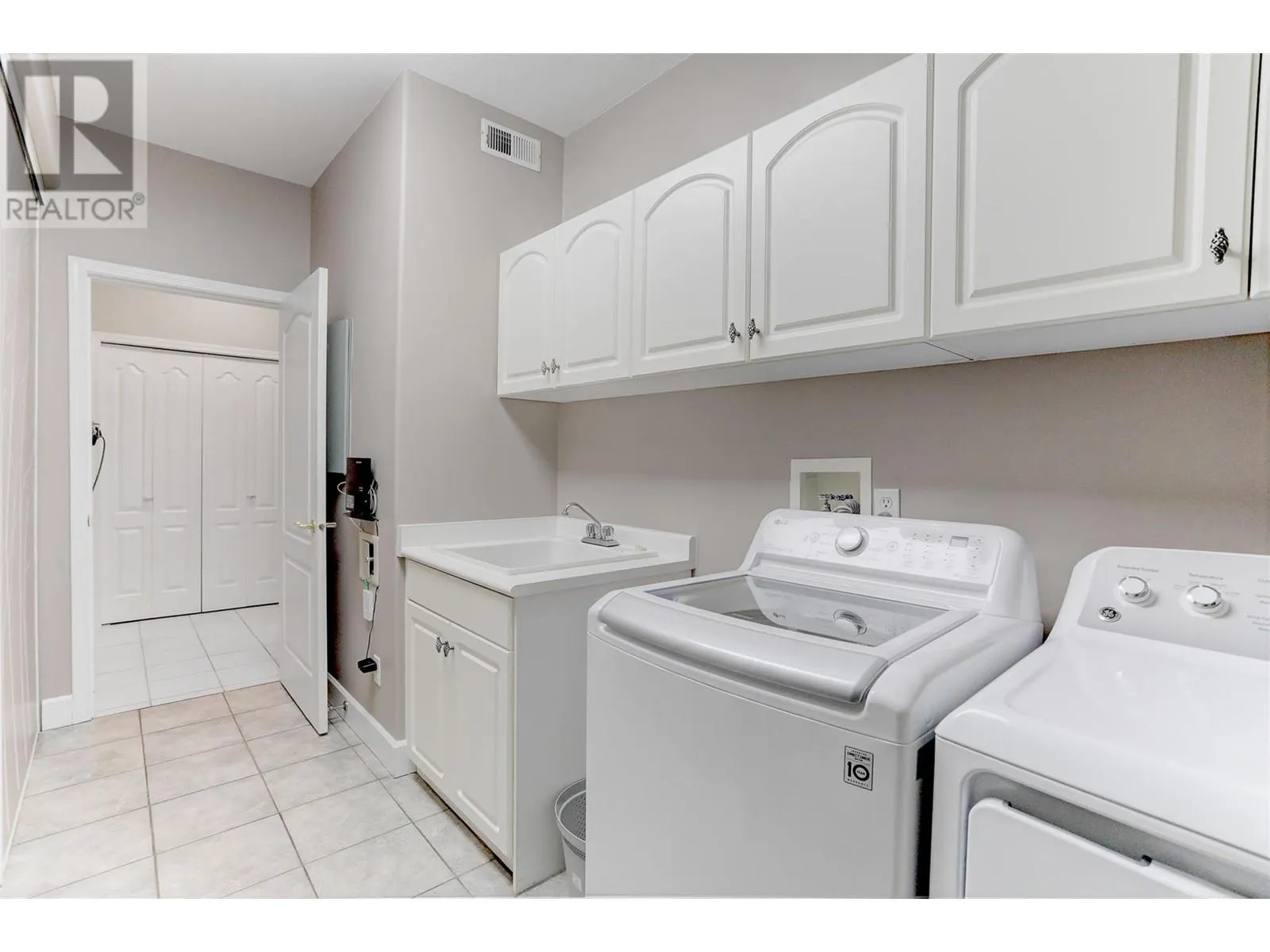 634 Lequime Road Unit# 207