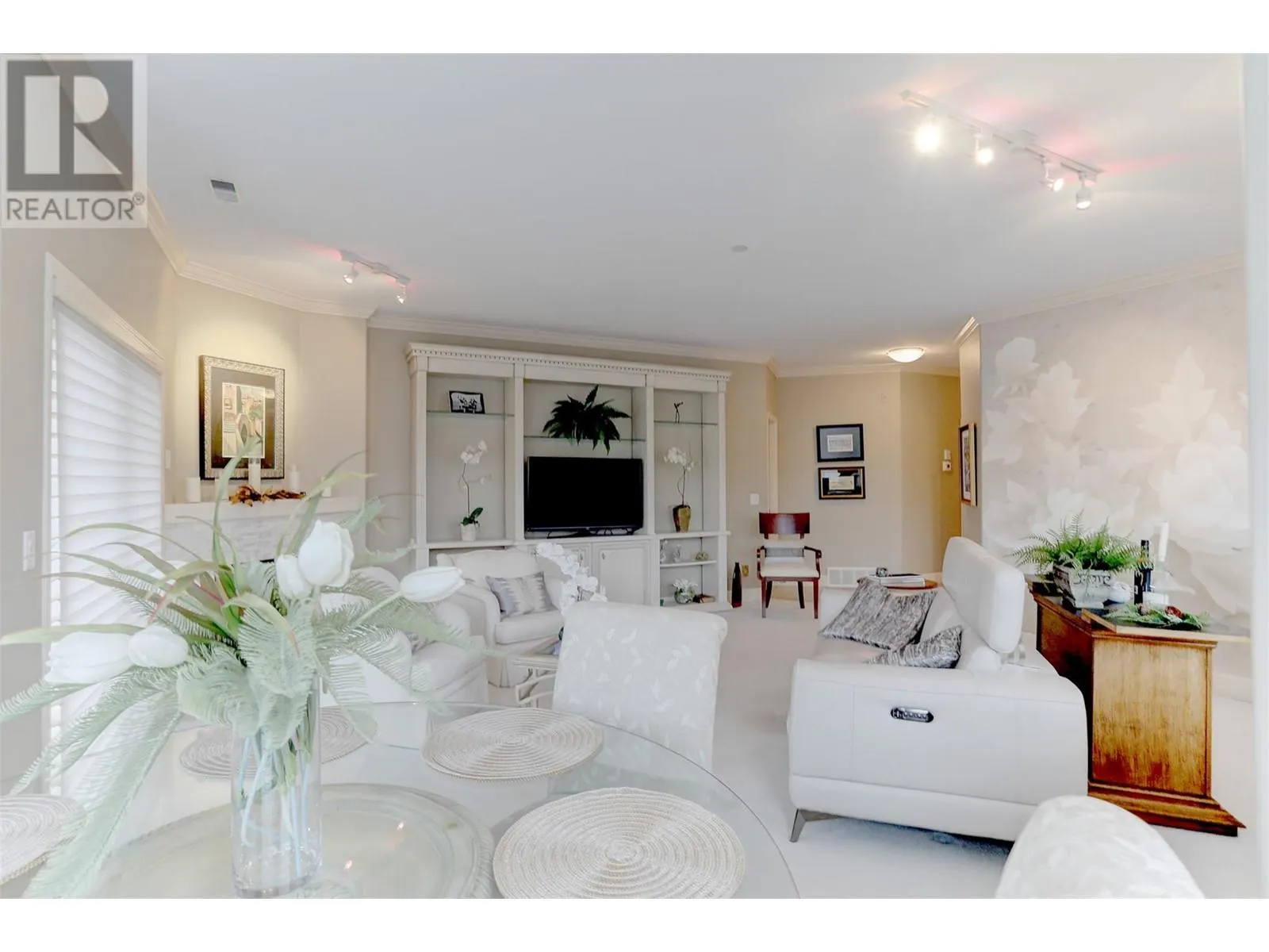 634 Lequime Road Unit# 207