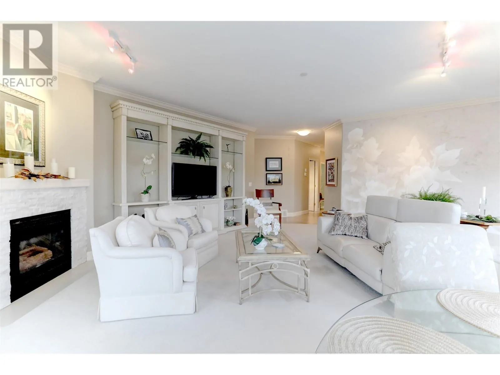 634 Lequime Road Unit# 207