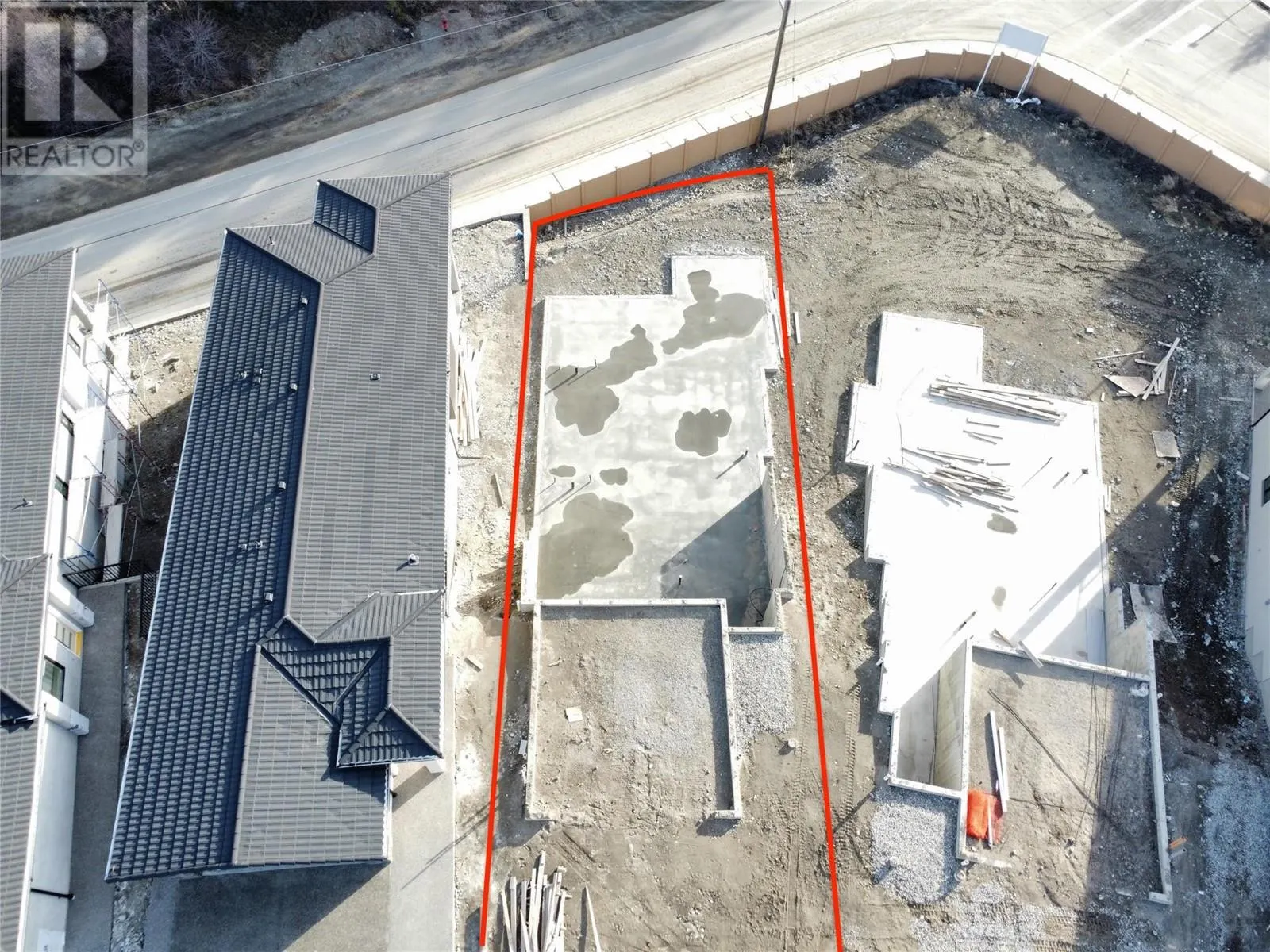 1677 Harbour View Crescent