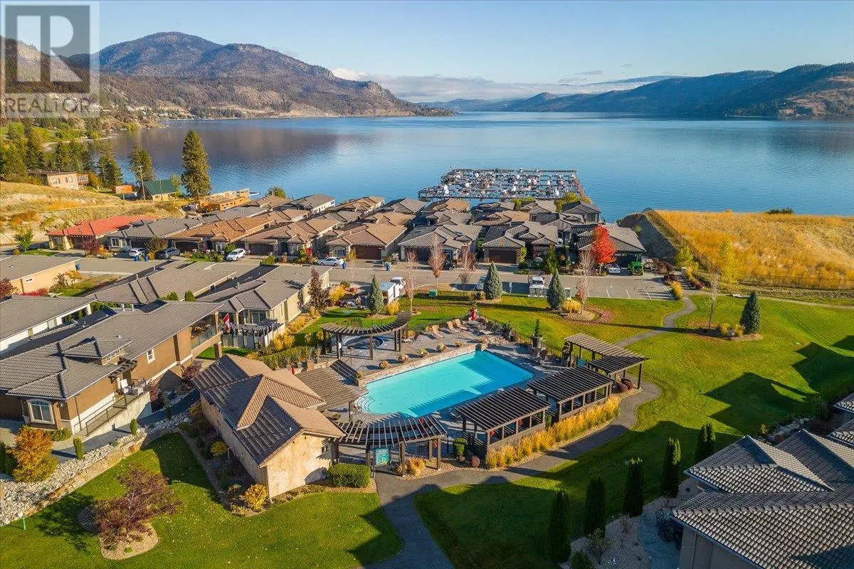 1677 Harbour View Crescent