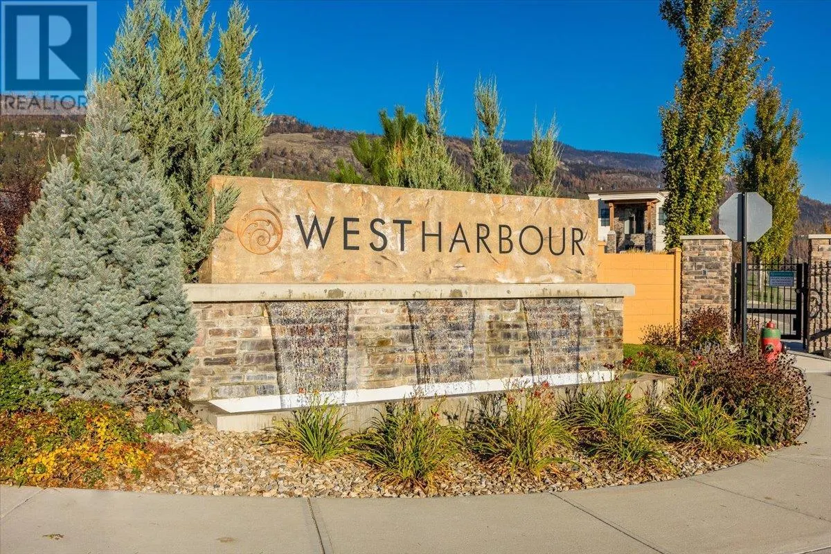 1677 Harbour View Crescent