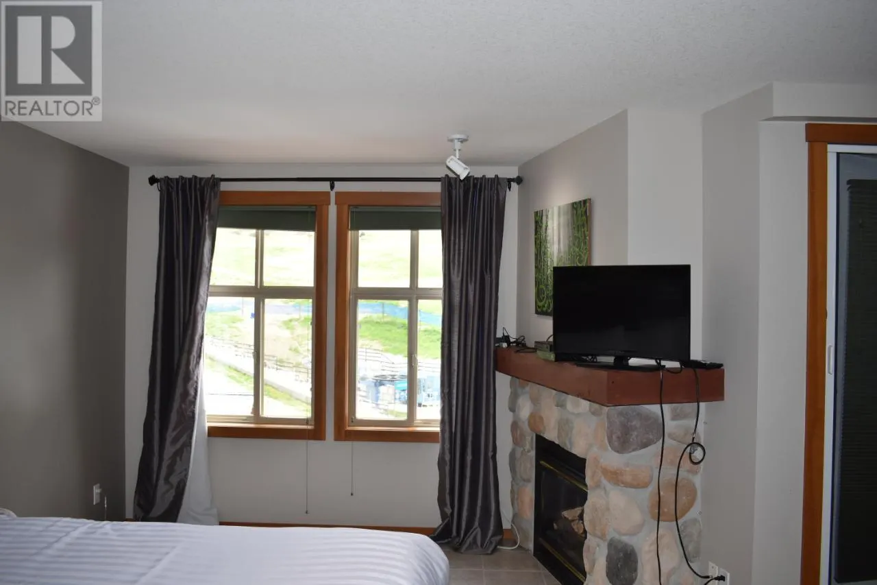2050 SUMMIT Drive Unit# 409