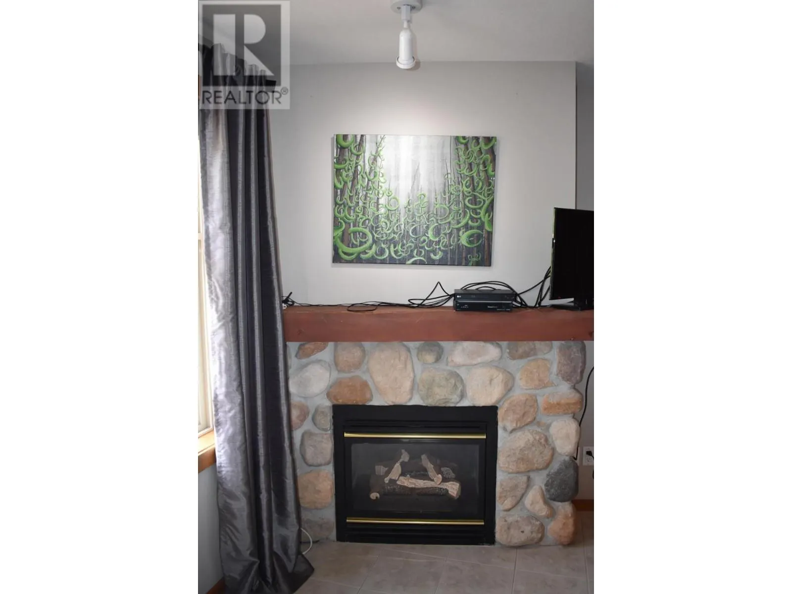2050 SUMMIT Drive Unit# 409