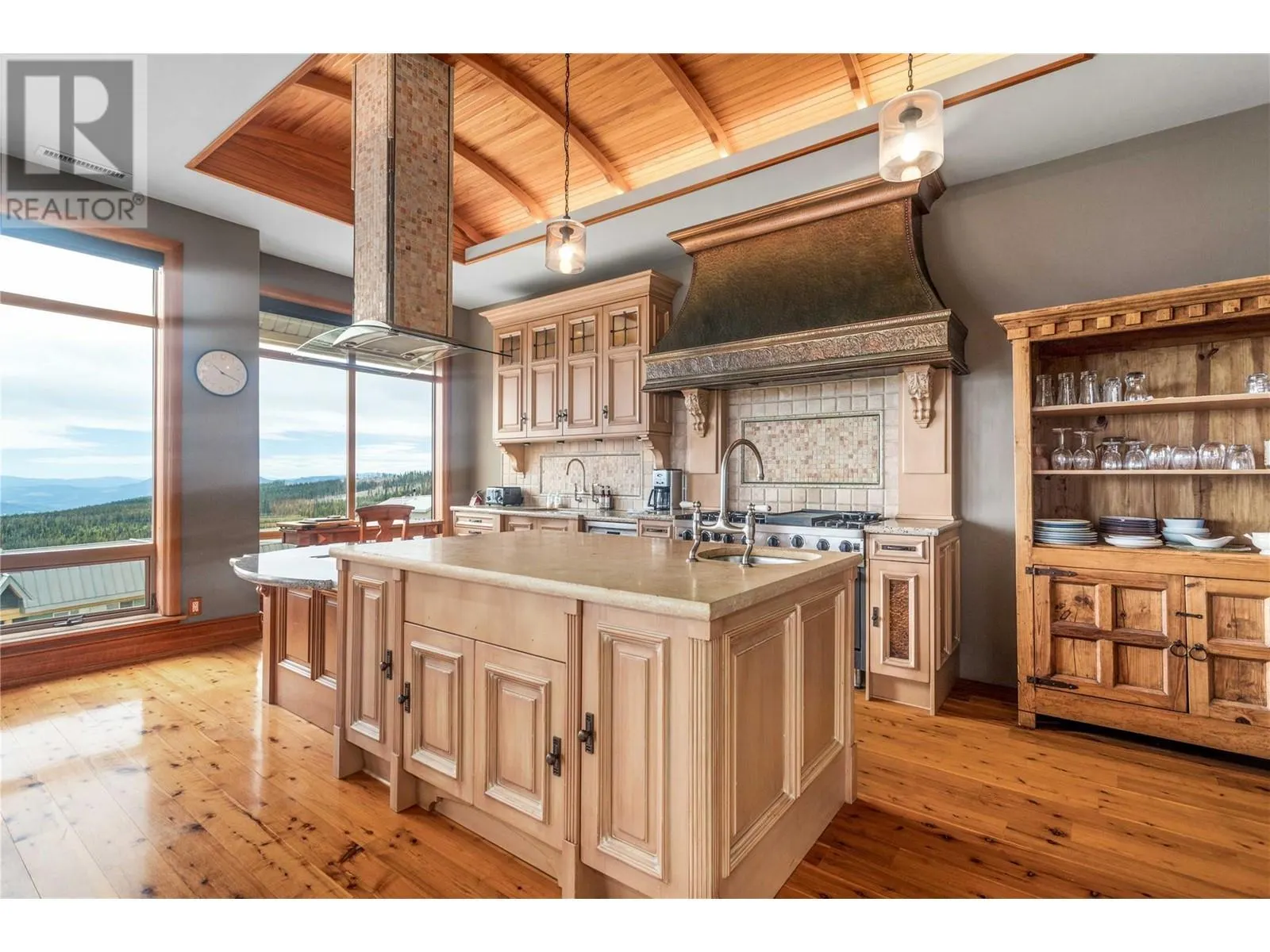 5335 Big White Road Unit# 408