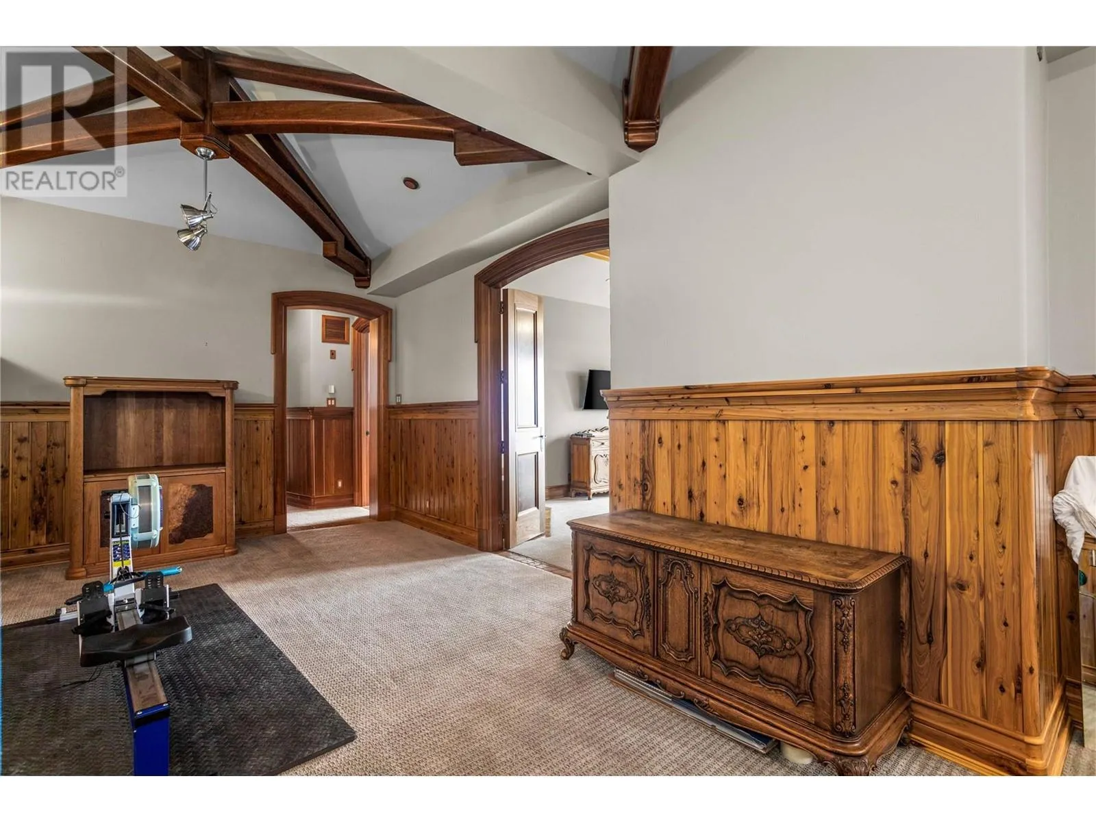 5335 Big White Road Unit# 408