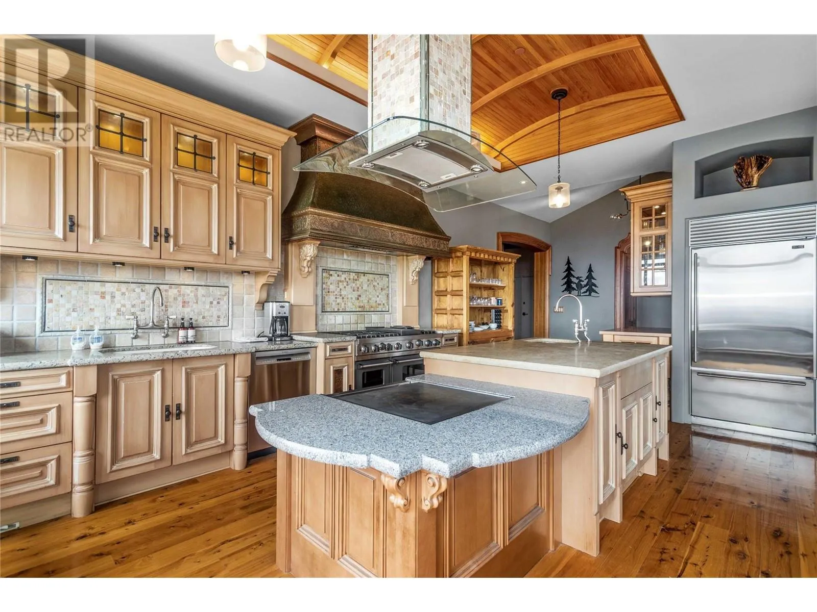 5335 Big White Road Unit# 408