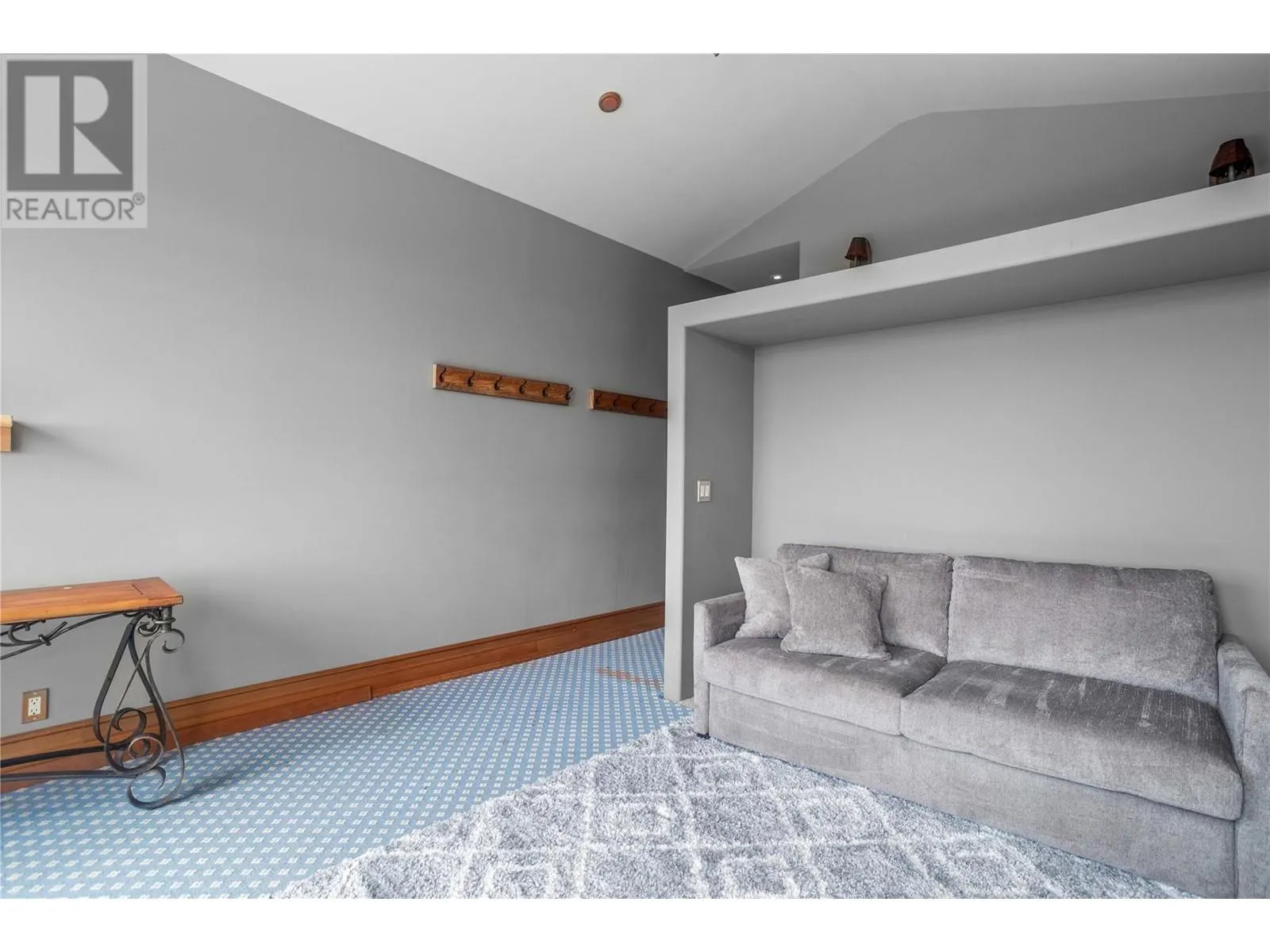 5335 Big White Road Unit# 408