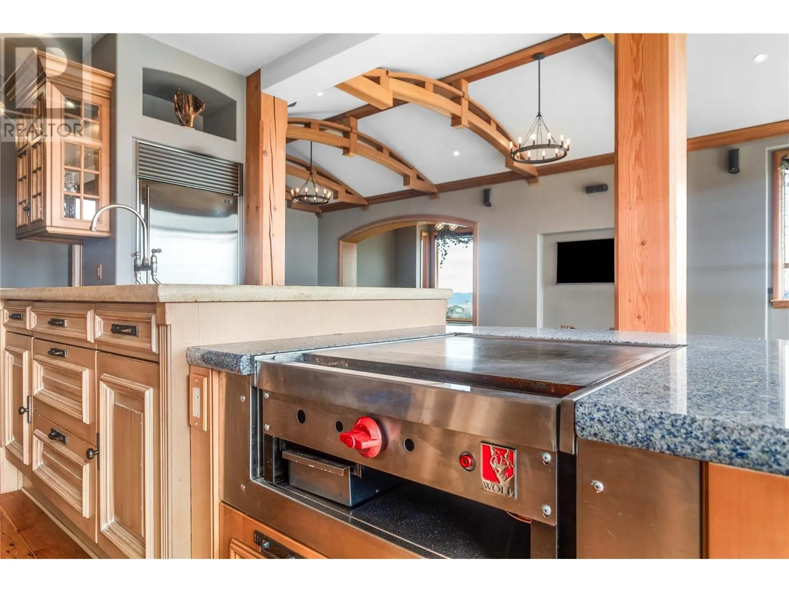 5335 Big White Road Unit# 408