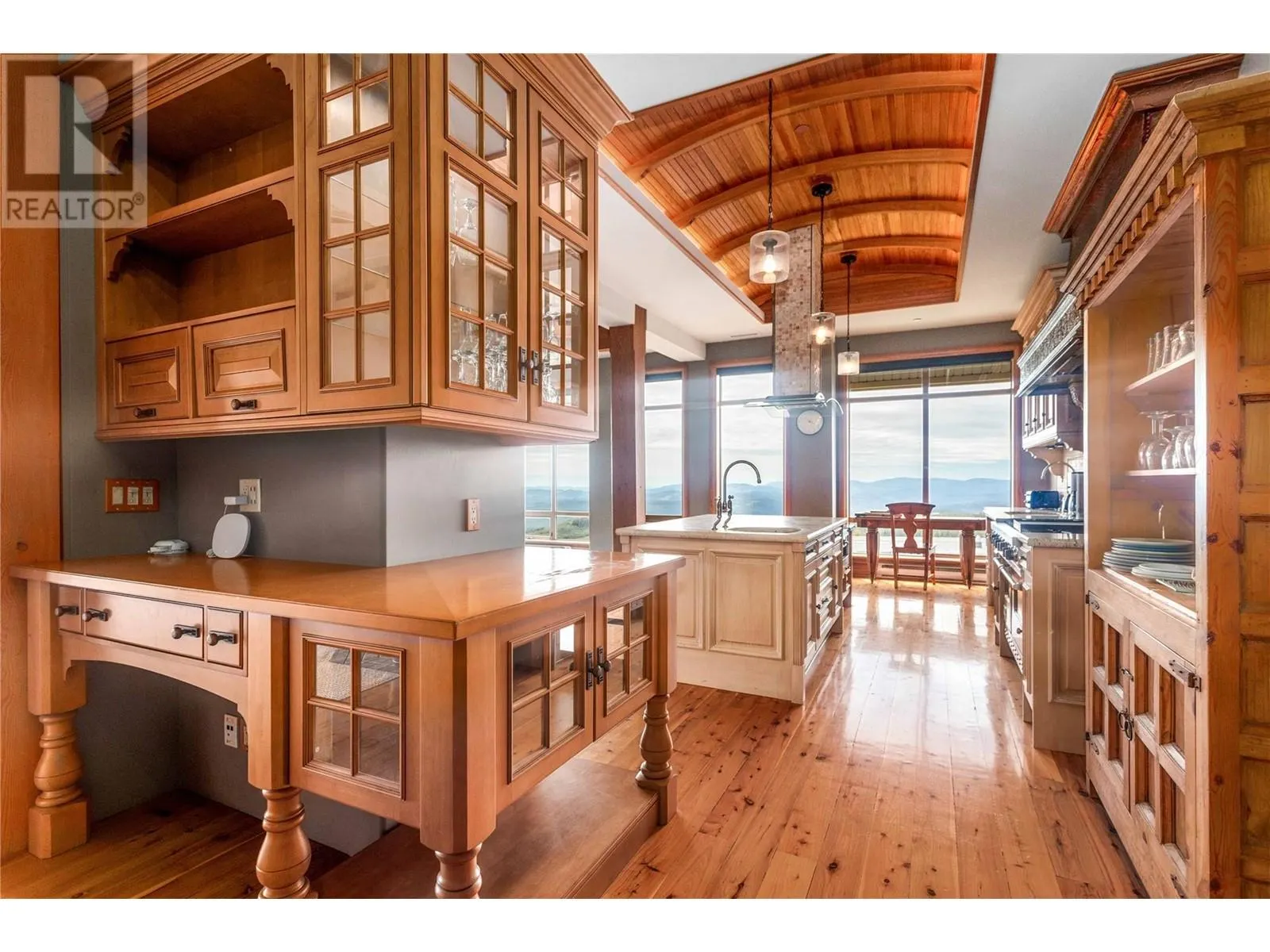 5335 Big White Road Unit# 408