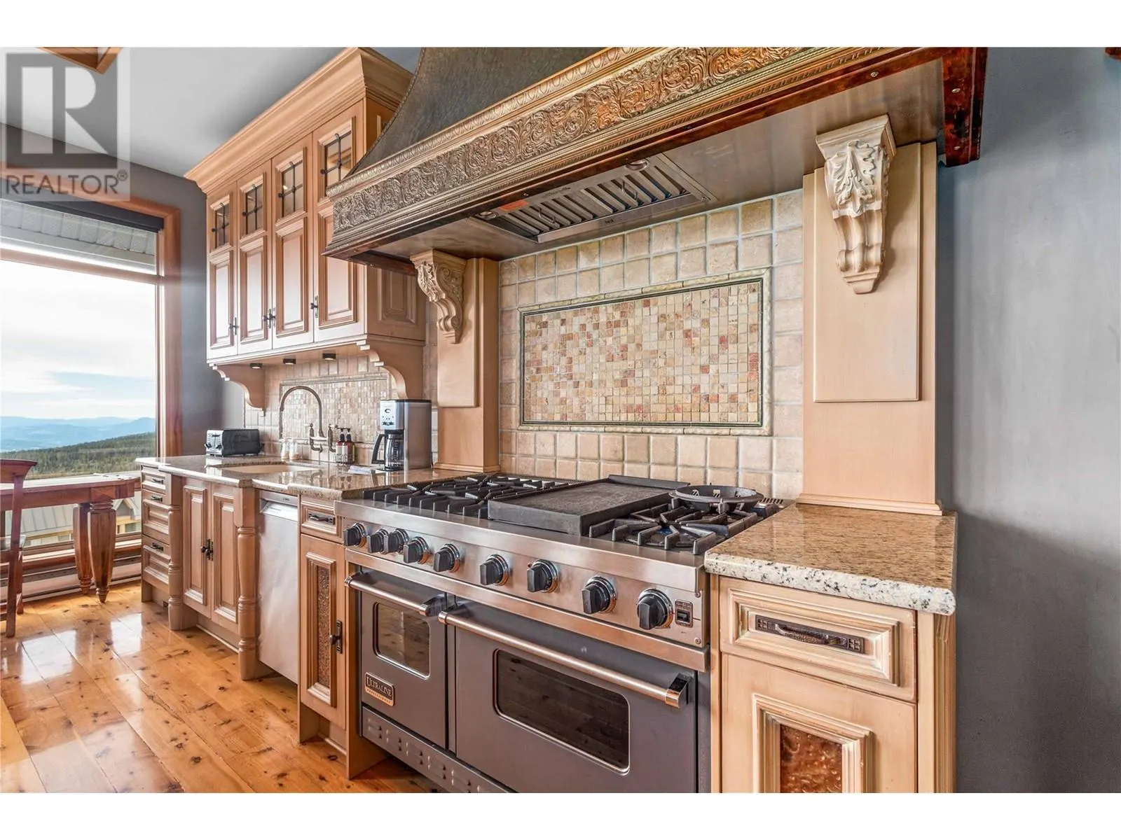 5335 Big White Road Unit# 408