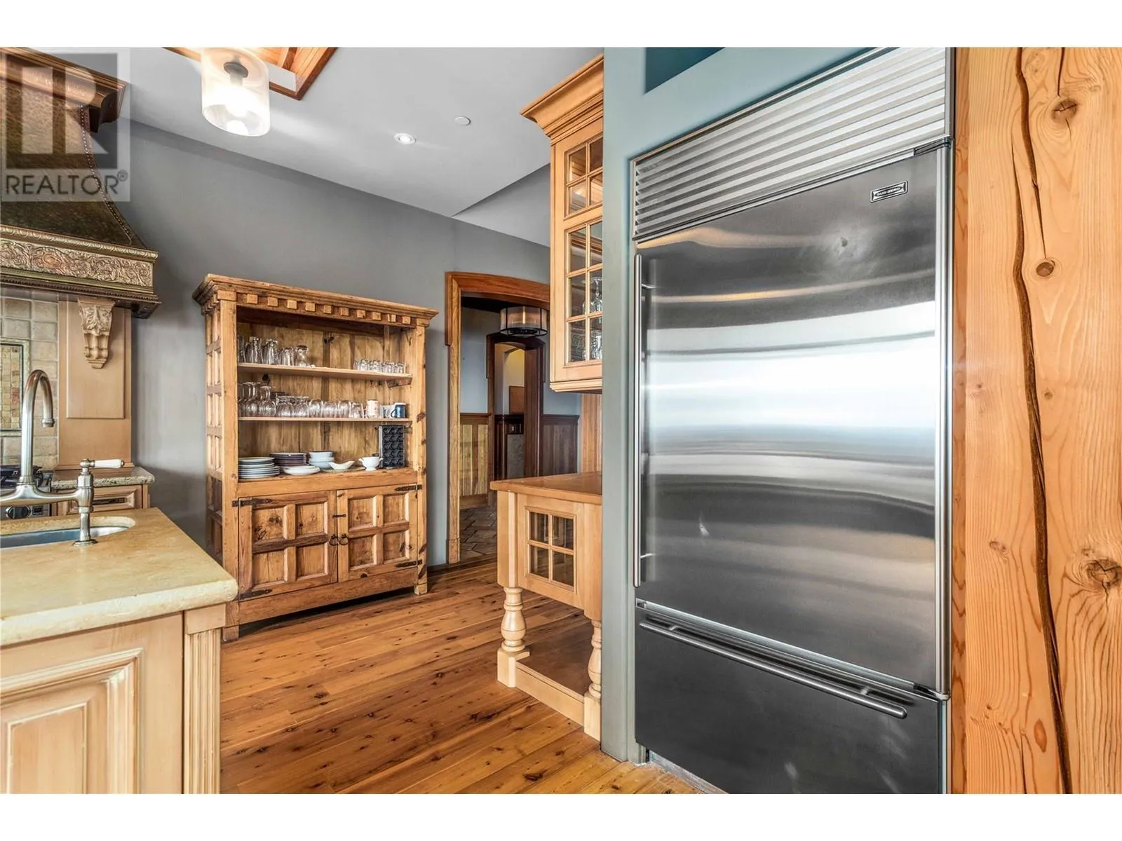 5335 Big White Road Unit# 408