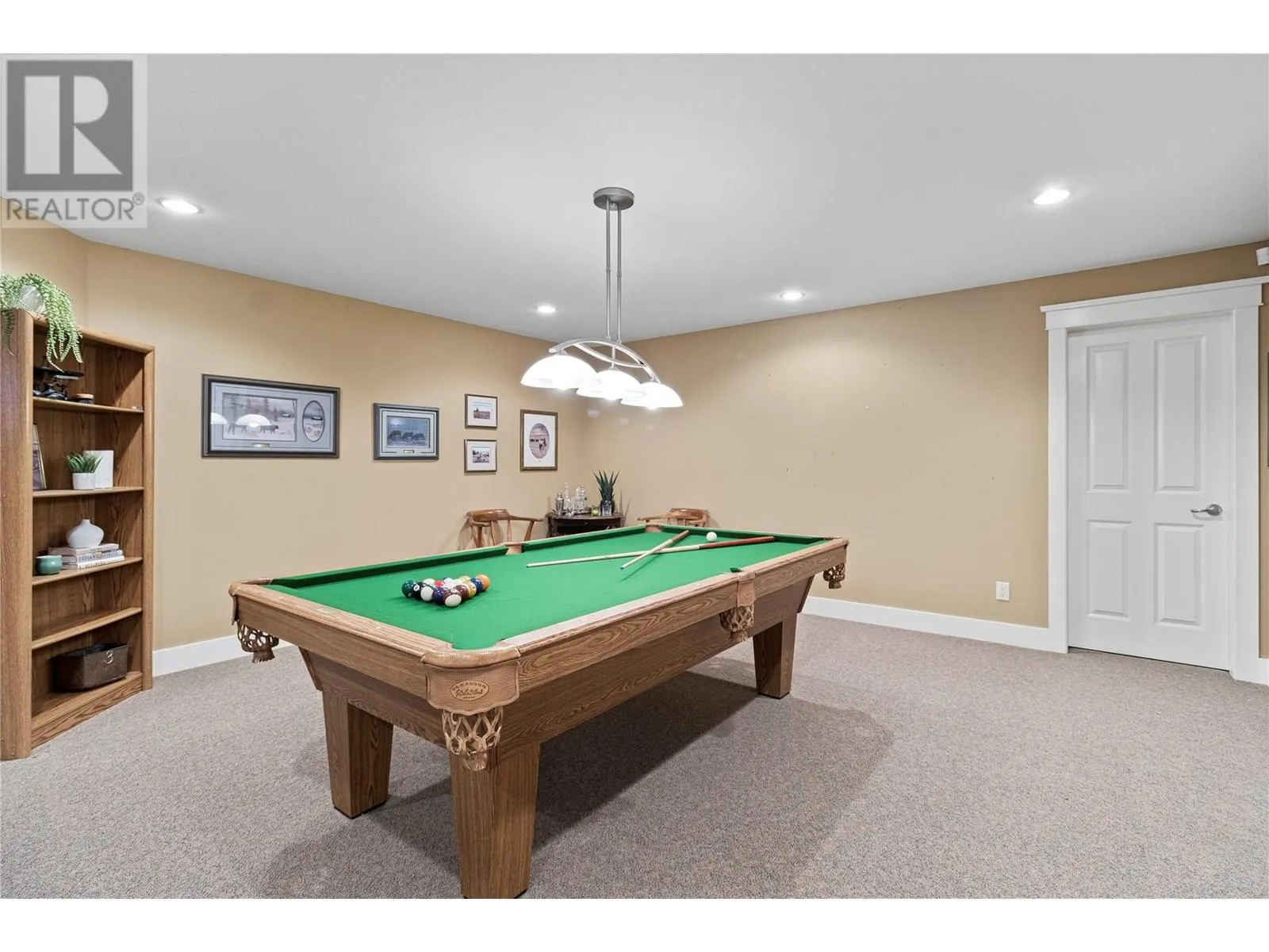 2742 Golf Course Drive