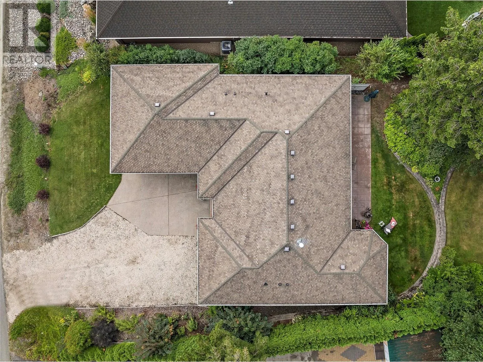 2742 Golf Course Drive