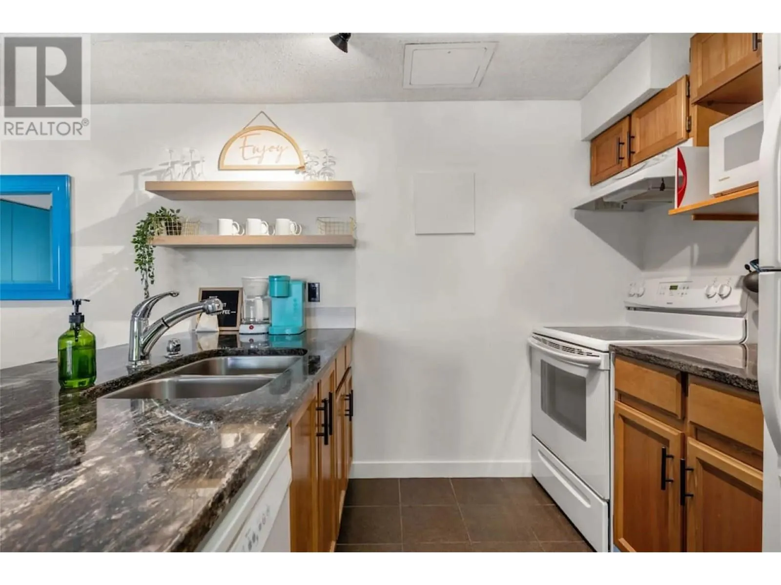 2030 PANORAMA Drive Unit# 504