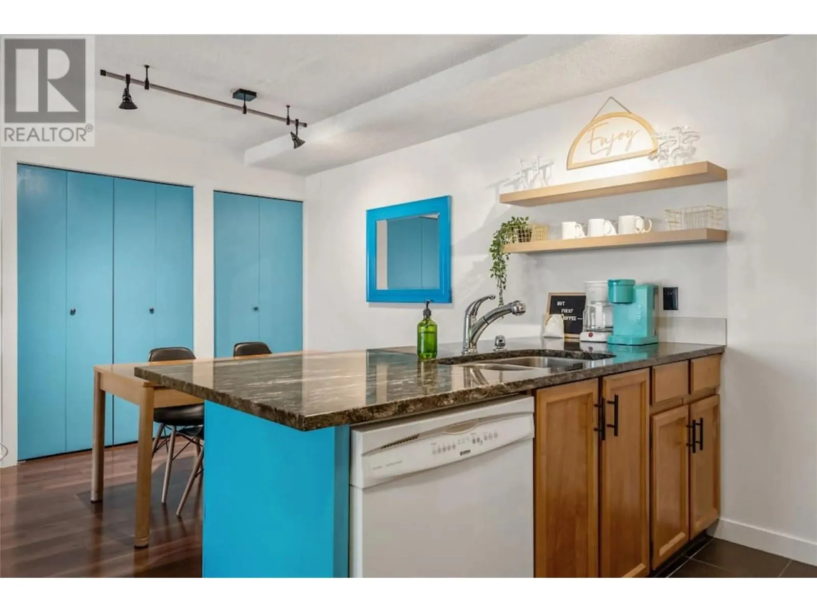 2030 PANORAMA Drive Unit# 504