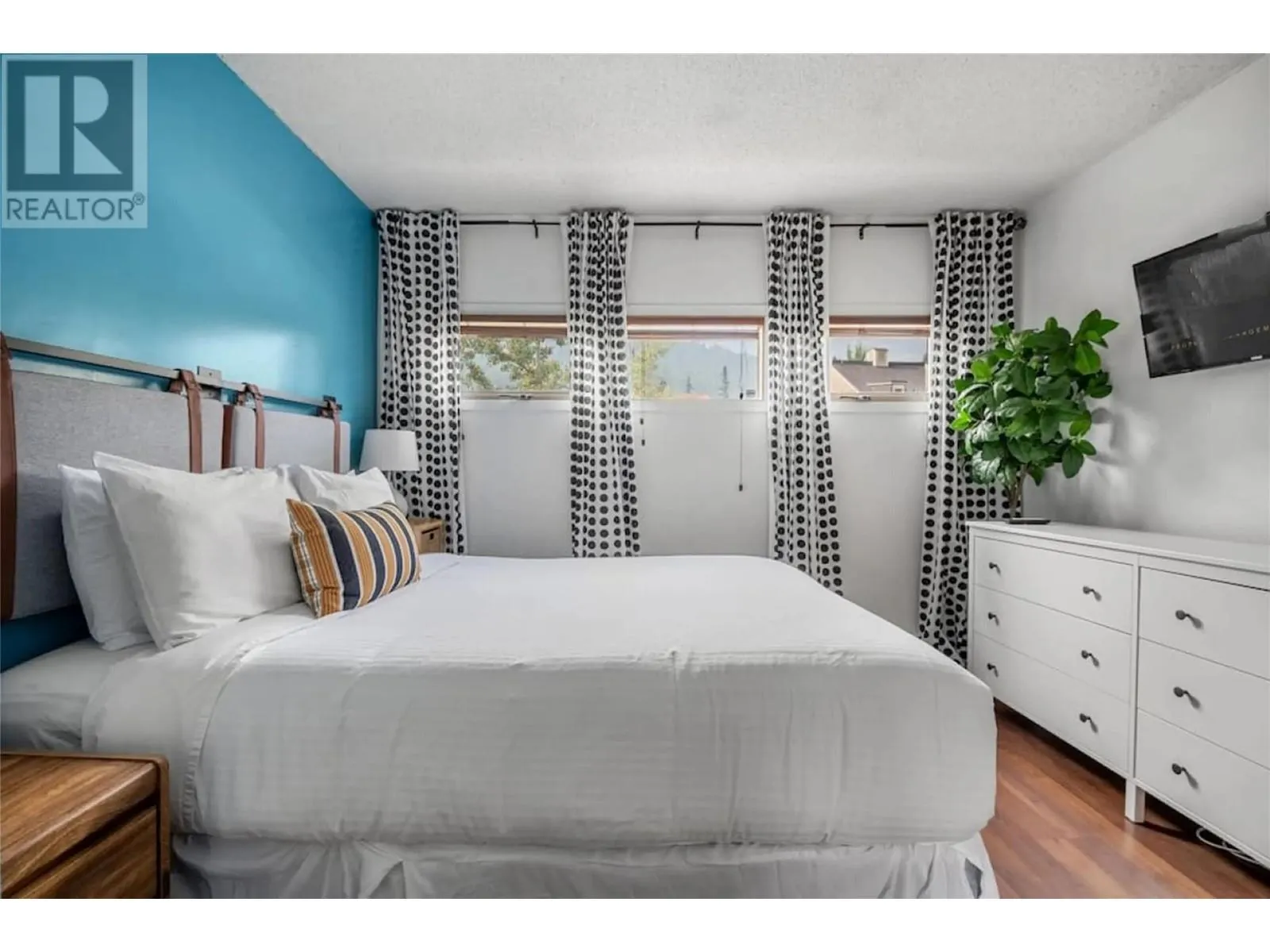 2030 PANORAMA Drive Unit# 504