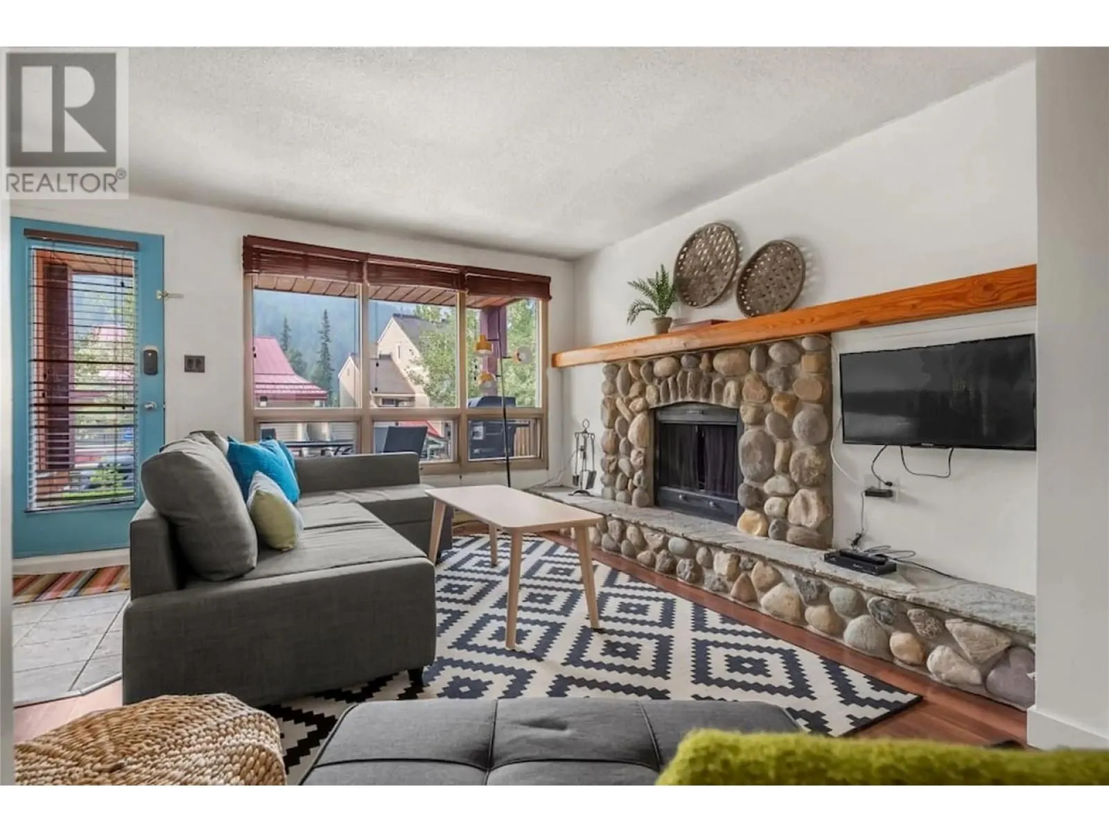 2030 PANORAMA Drive Unit# 504