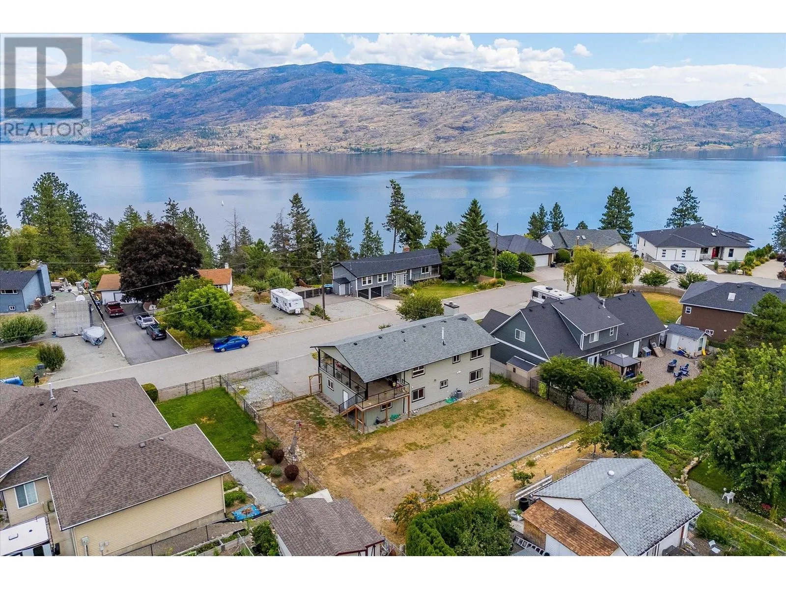 5749 MacKenzie Road