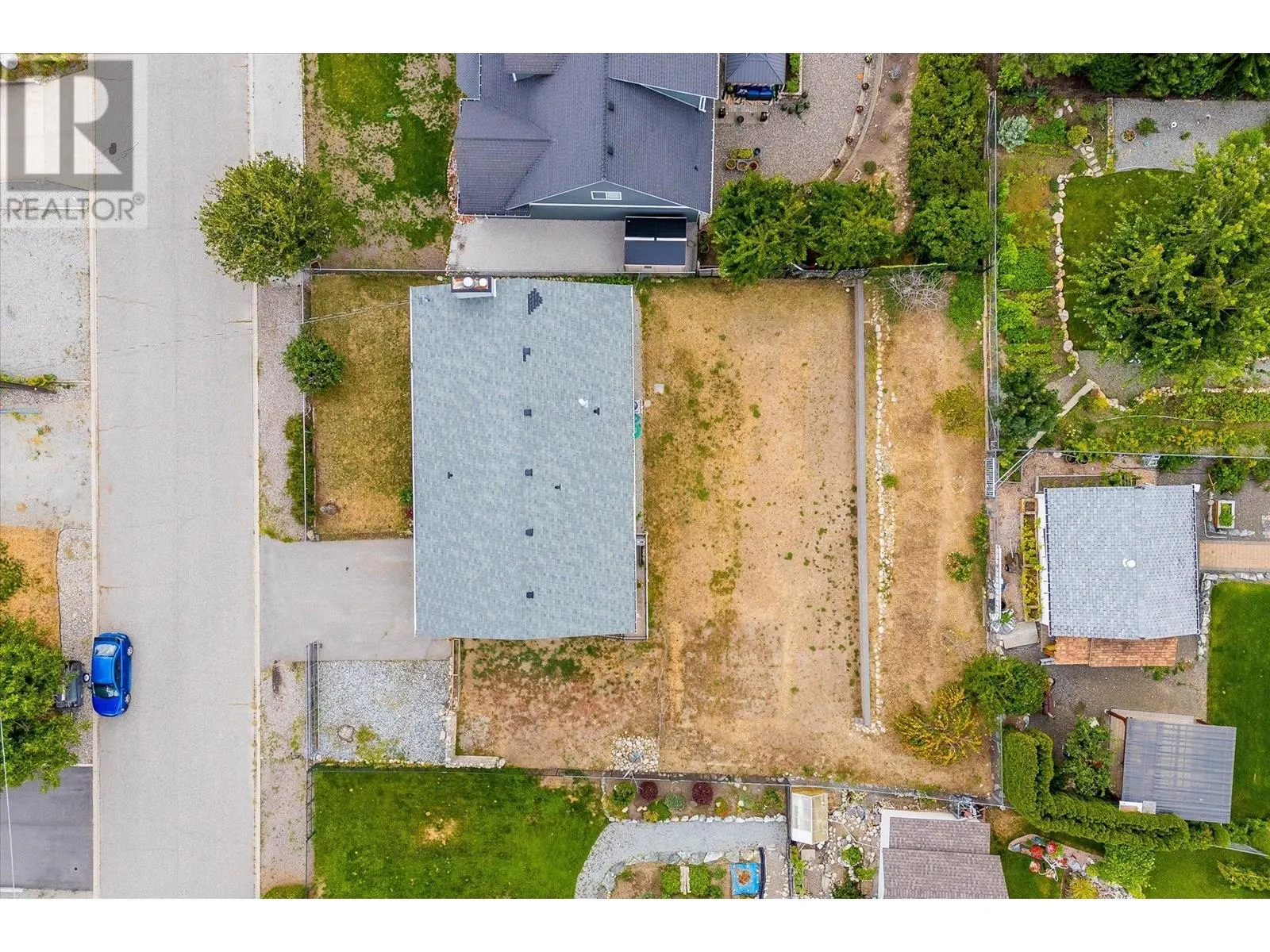 5749 MacKenzie Road
