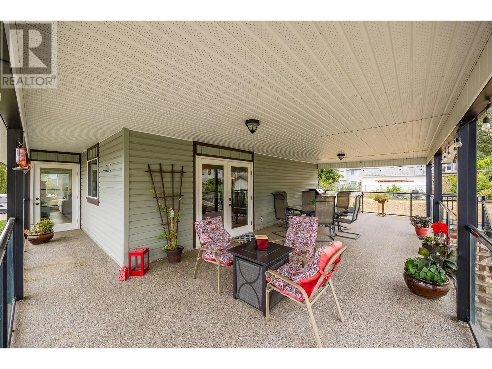 5749 MacKenzie Road