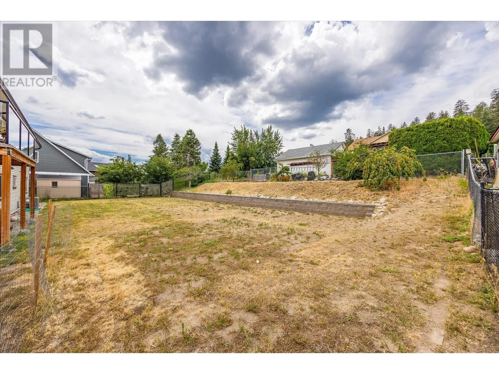 5749 MacKenzie Road