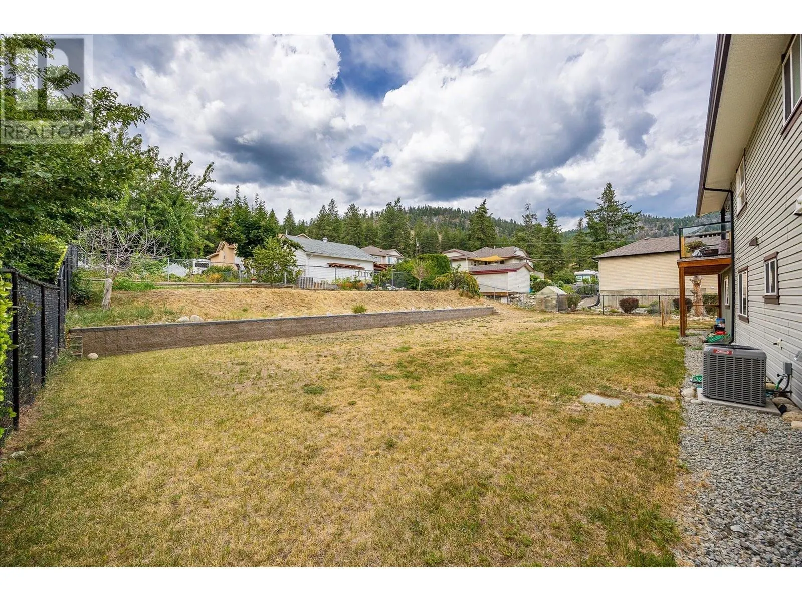 5749 MacKenzie Road
